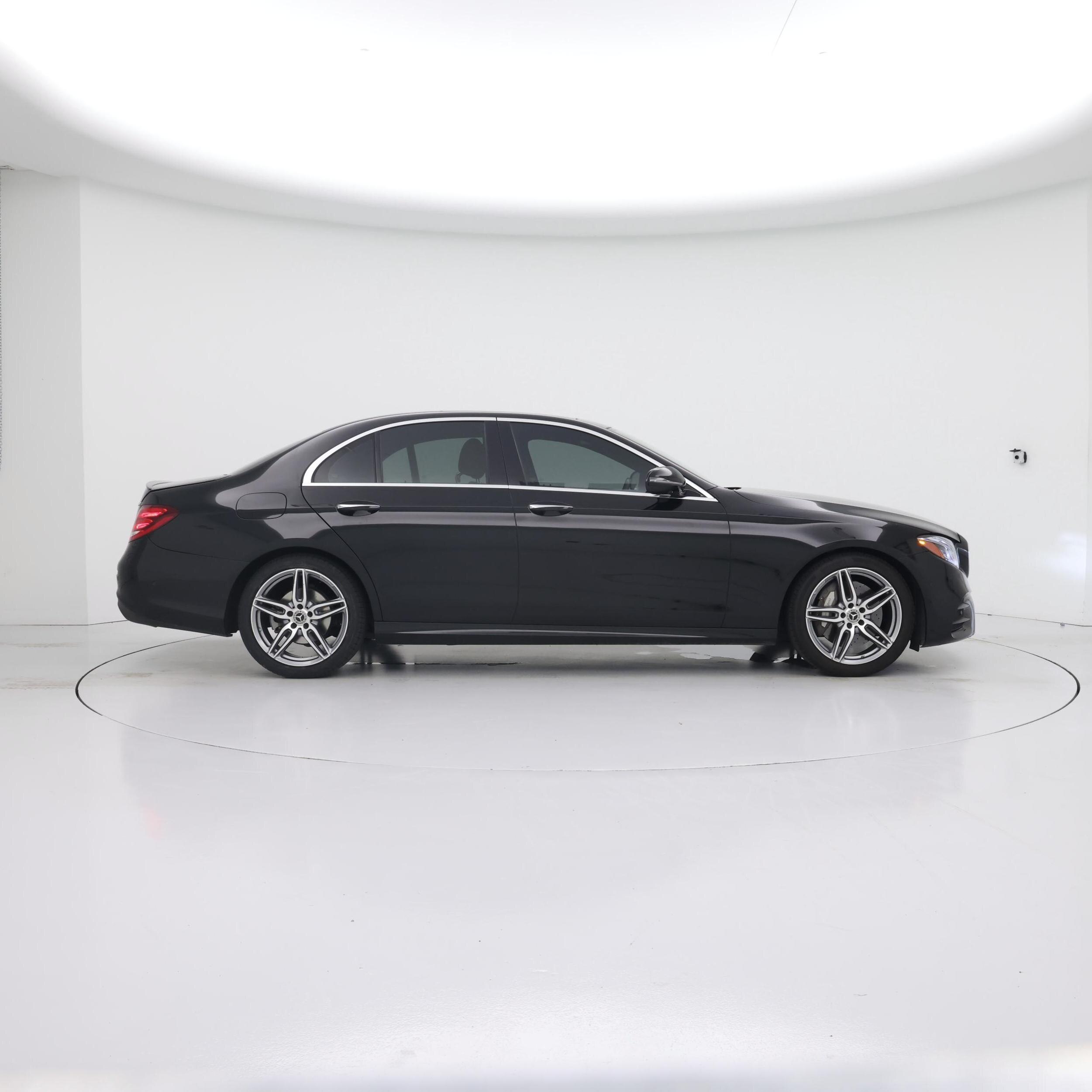 Thumbnail: 2018 Mercedes-Benz E-Class - 7