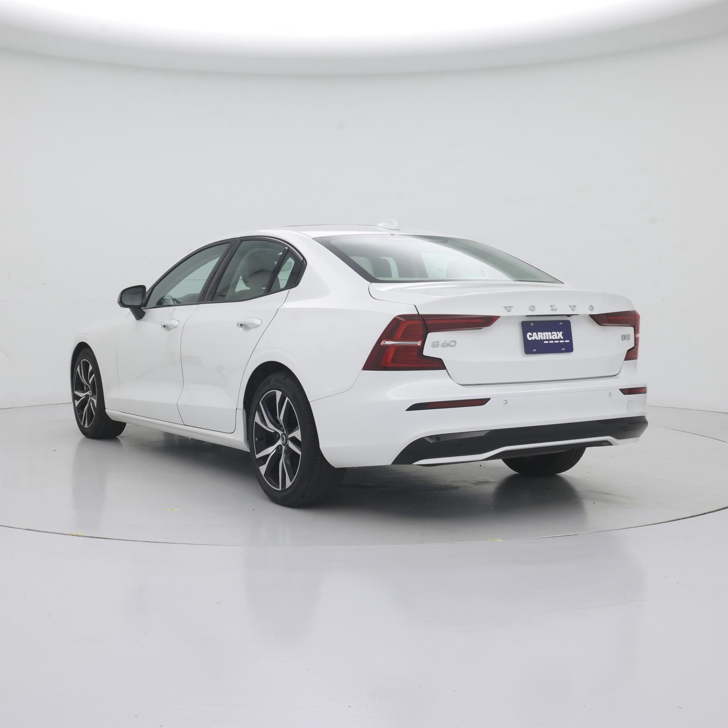 Thumbnail: 2024 Volvo S60 - 2