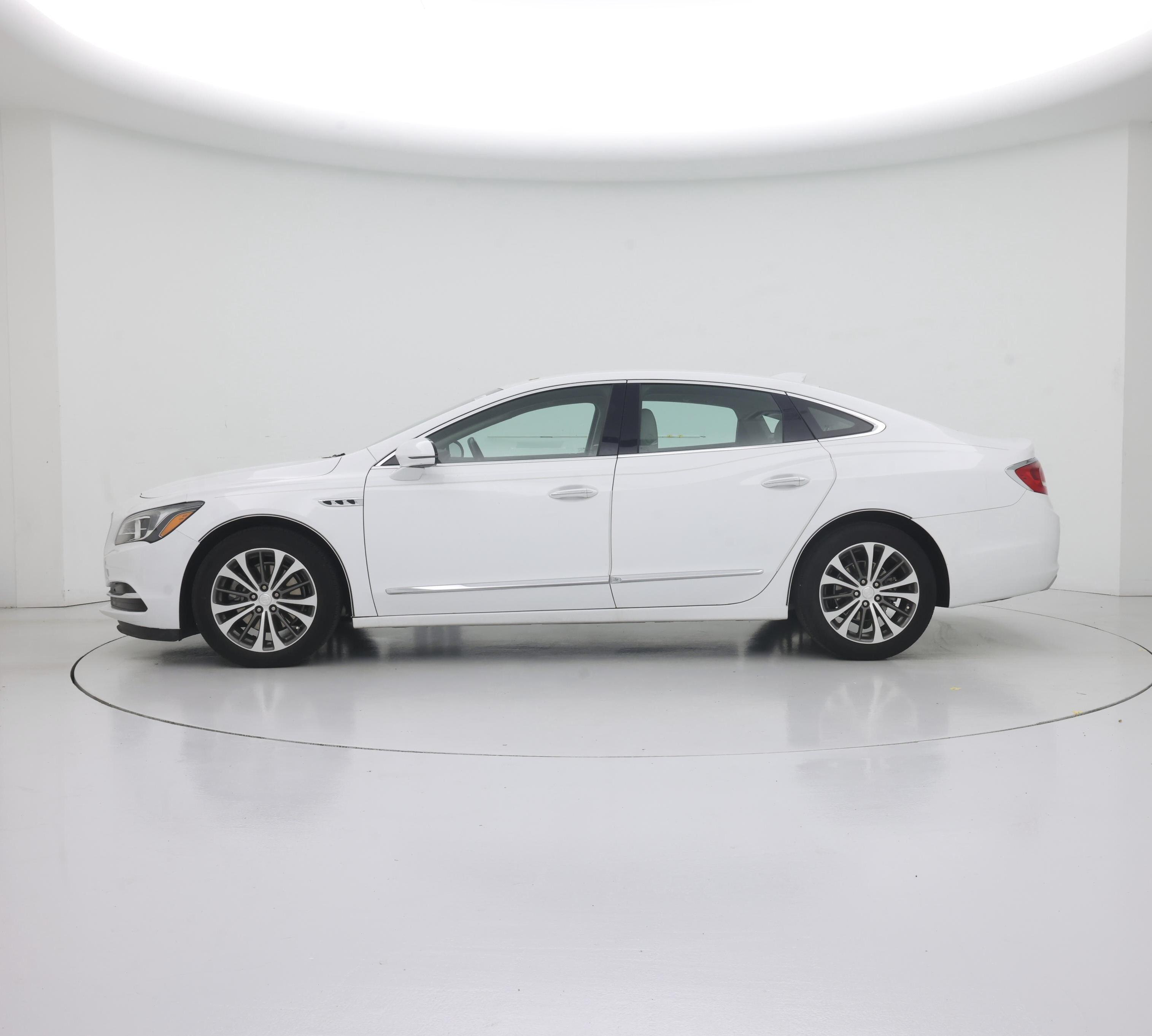 Thumbnail: 2017 Buick LaCrosse - 3