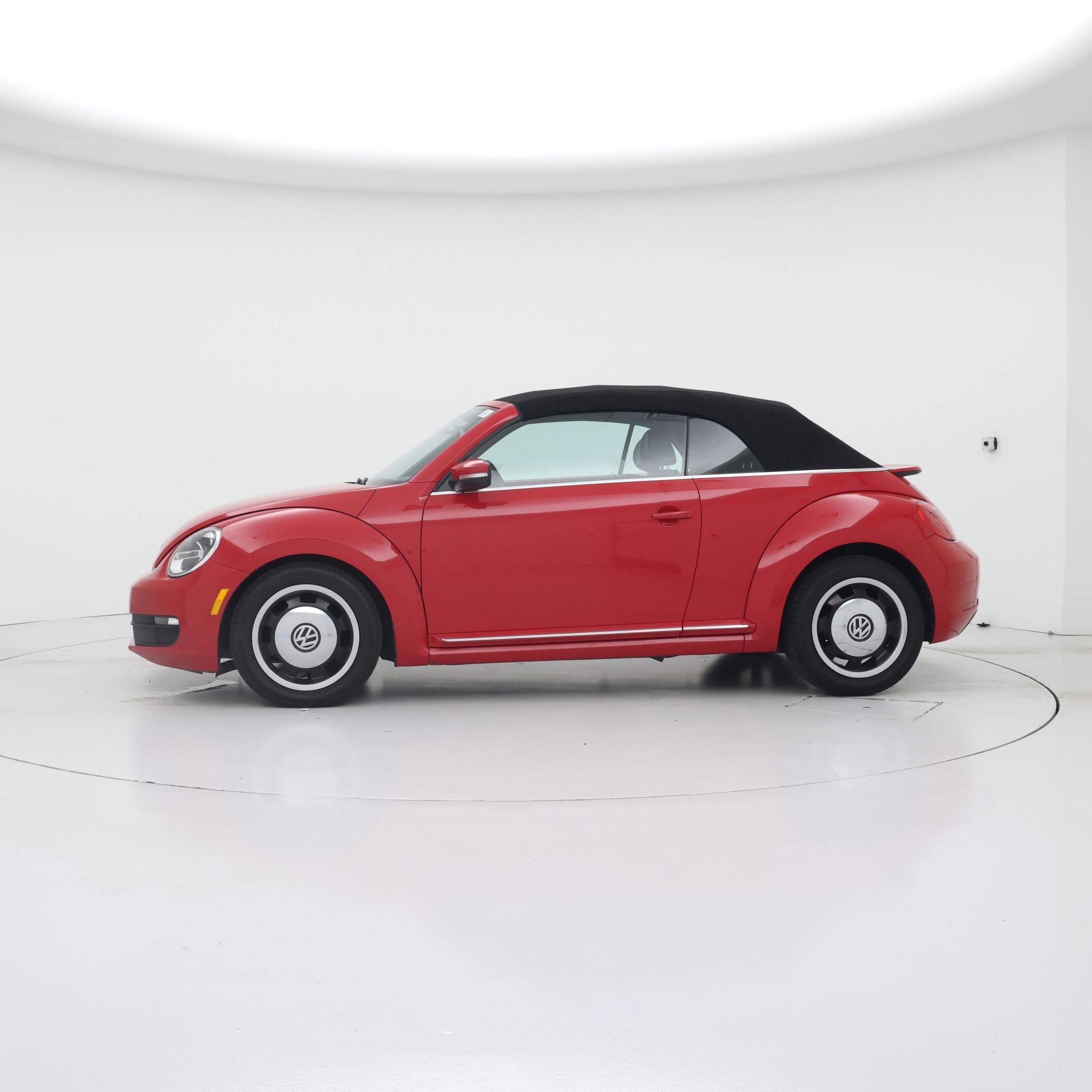 Thumbnail: 2014 Volkswagen Beetle - 3