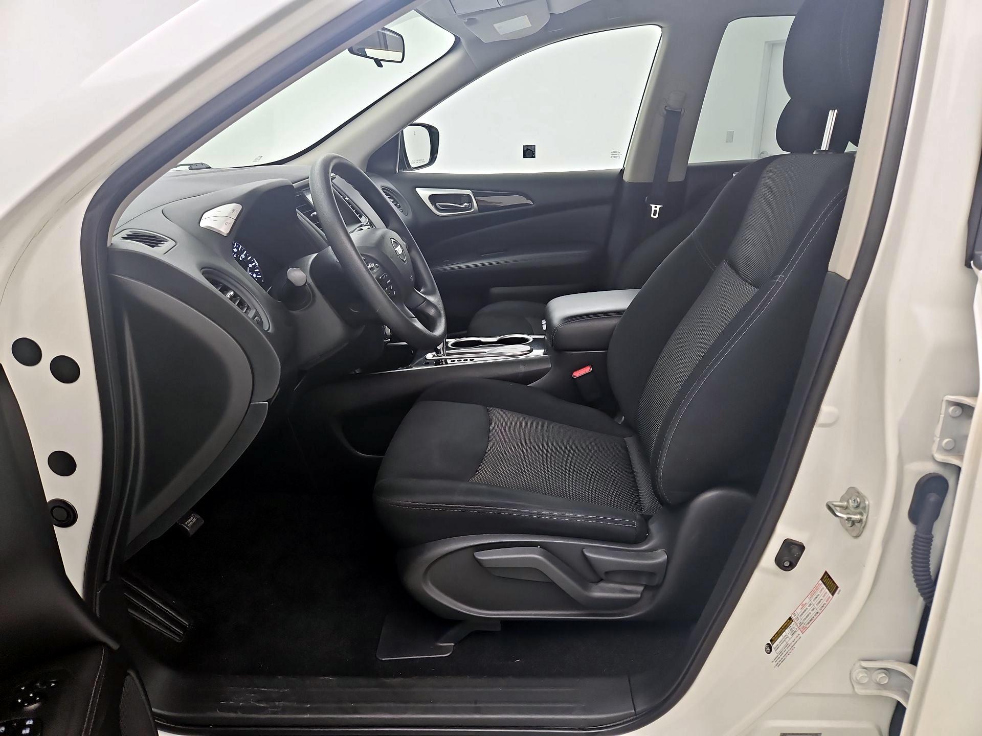 Thumbnail: 2020 Nissan Pathfinder - 11