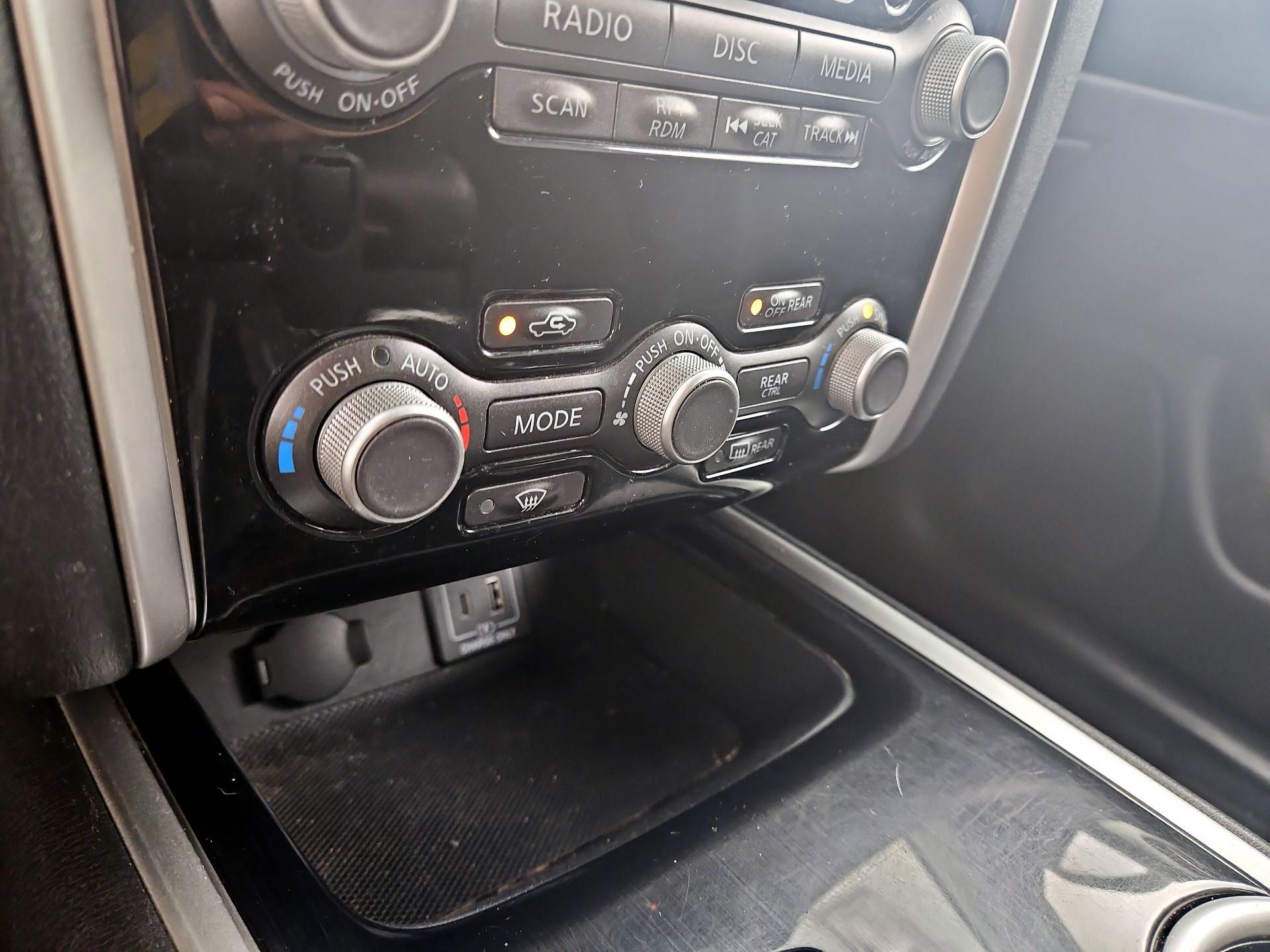 Thumbnail: 2020 Nissan Pathfinder - 16