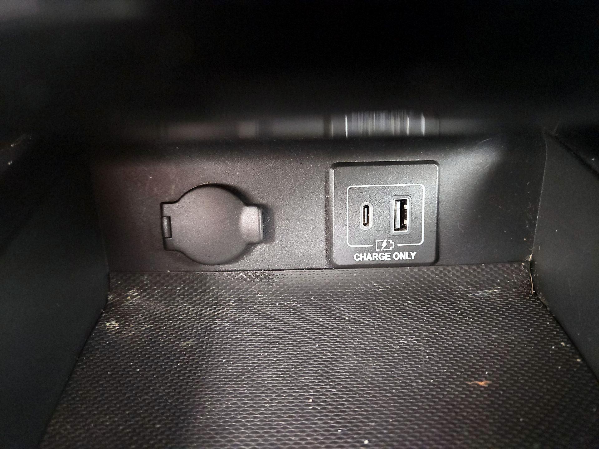 Thumbnail: 2020 Nissan Pathfinder - 18