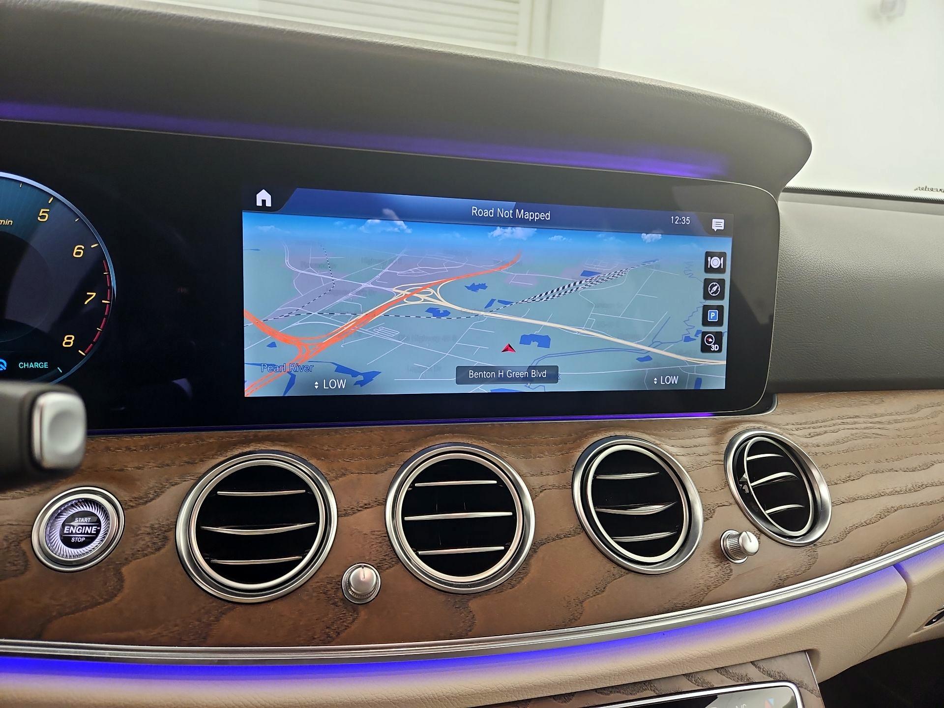 Thumbnail: 2021 Mercedes-Benz E-Class - 14