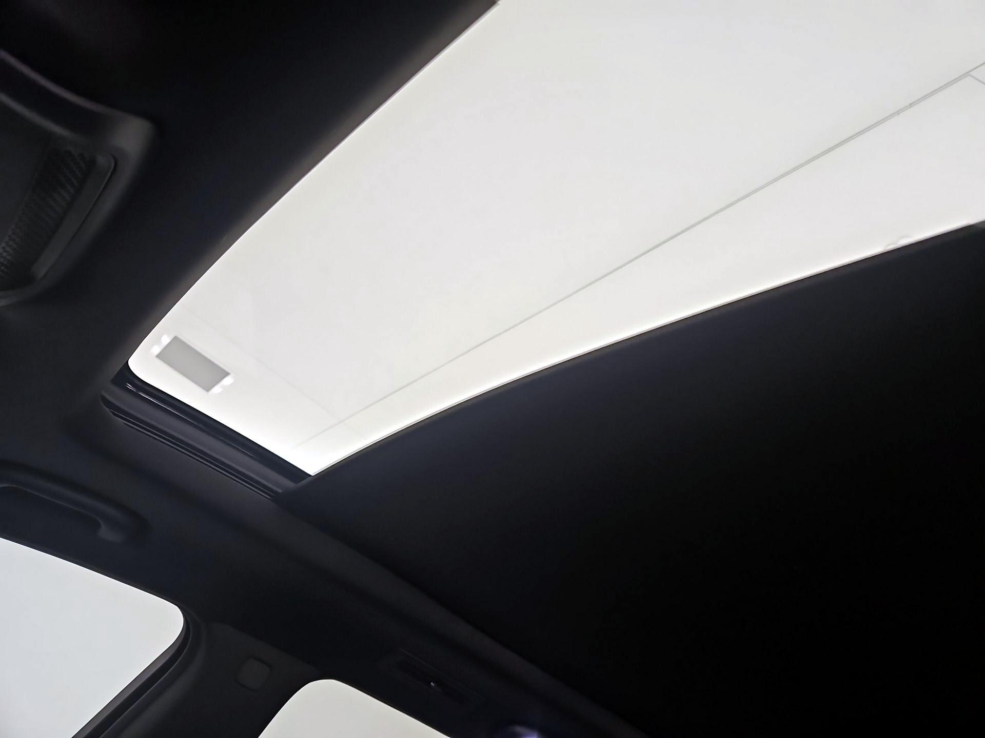 Thumbnail: 2021 Cadillac XT6 - 20