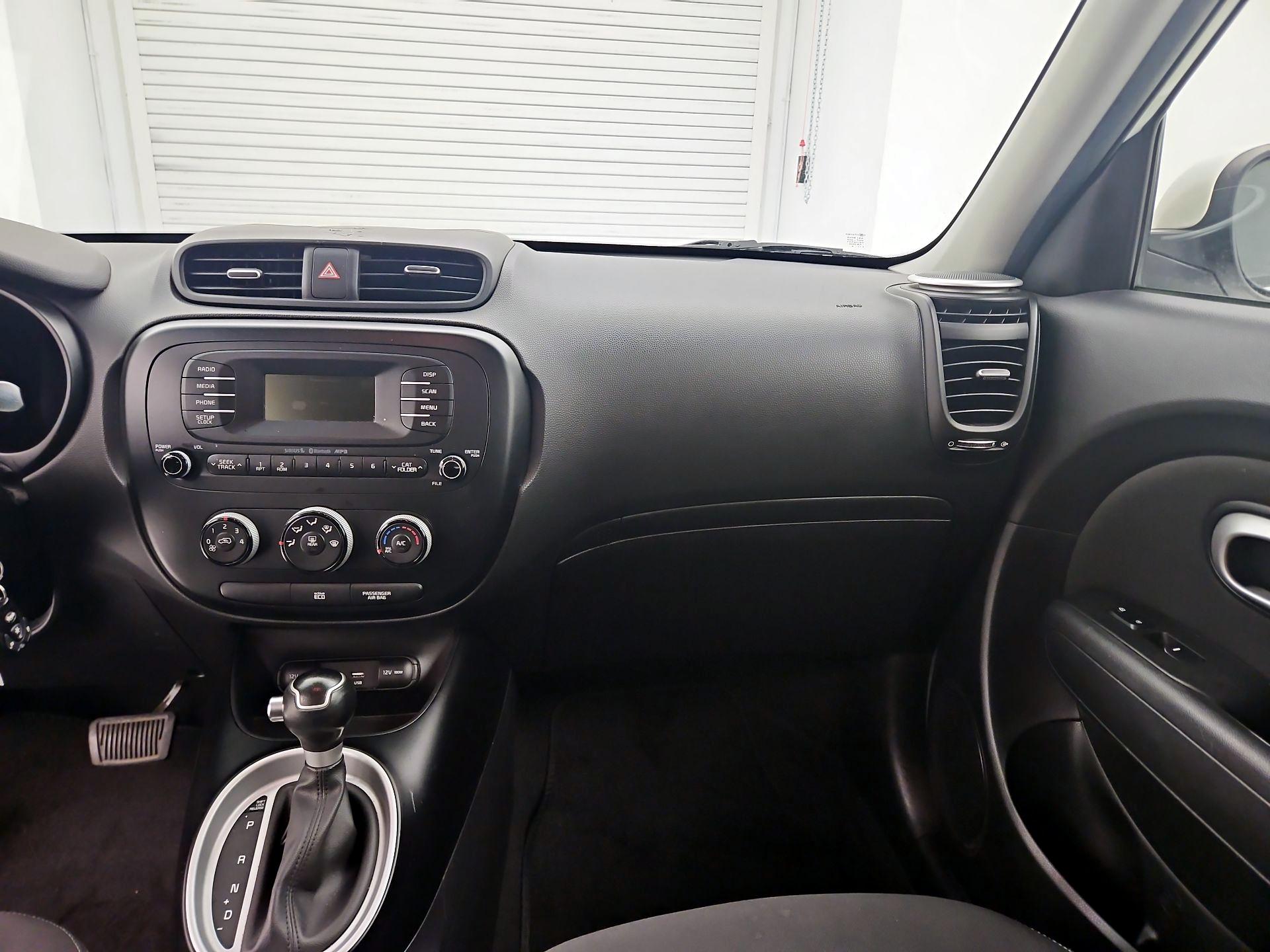 Thumbnail: 2016 Kia Soul - 9