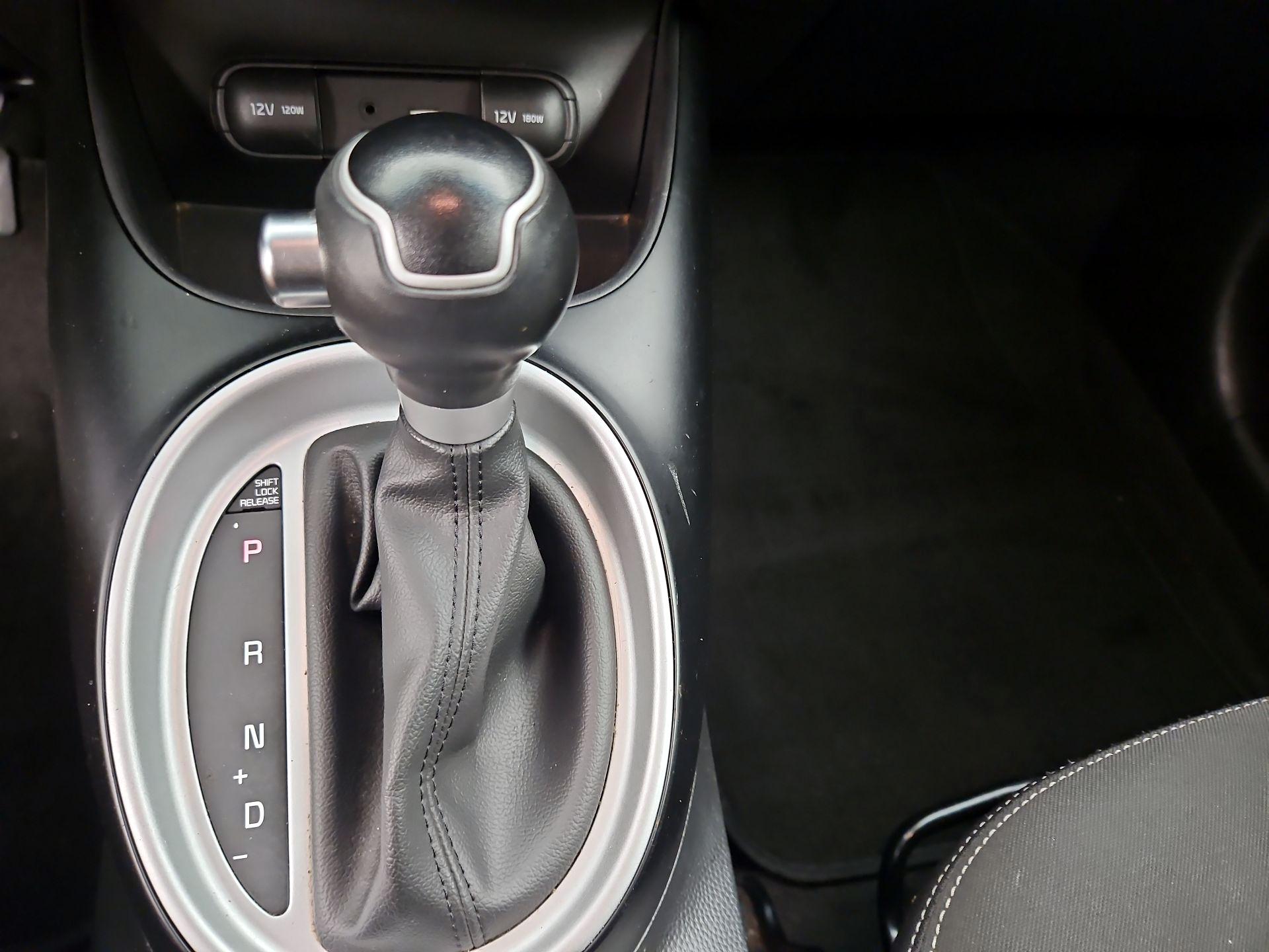 Thumbnail: 2016 Kia Soul - 16