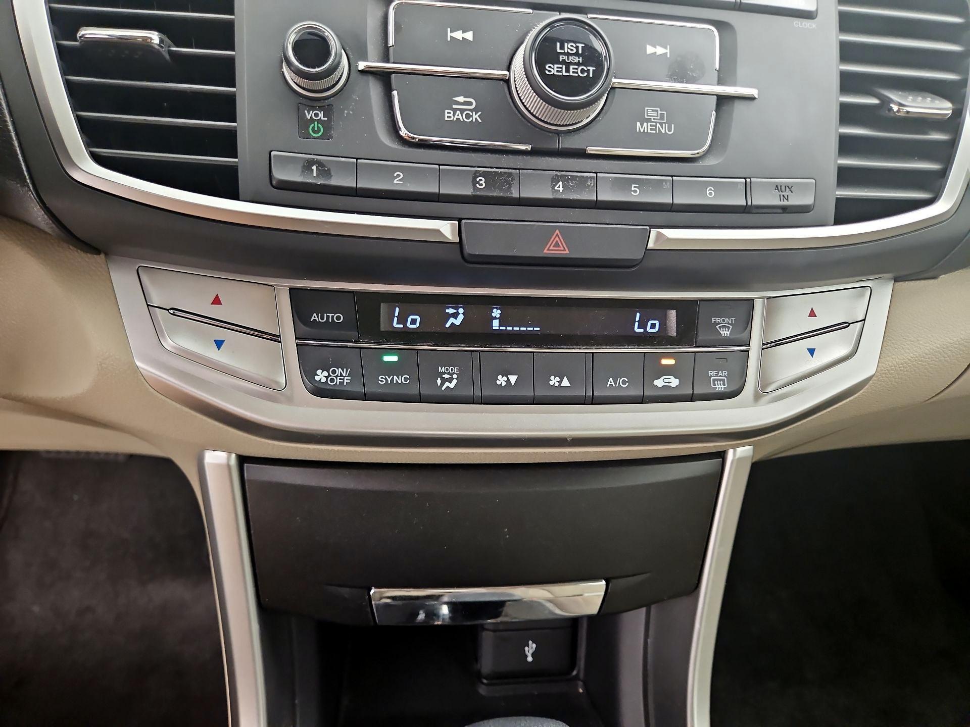 Thumbnail: 2014 Honda Accord - 16