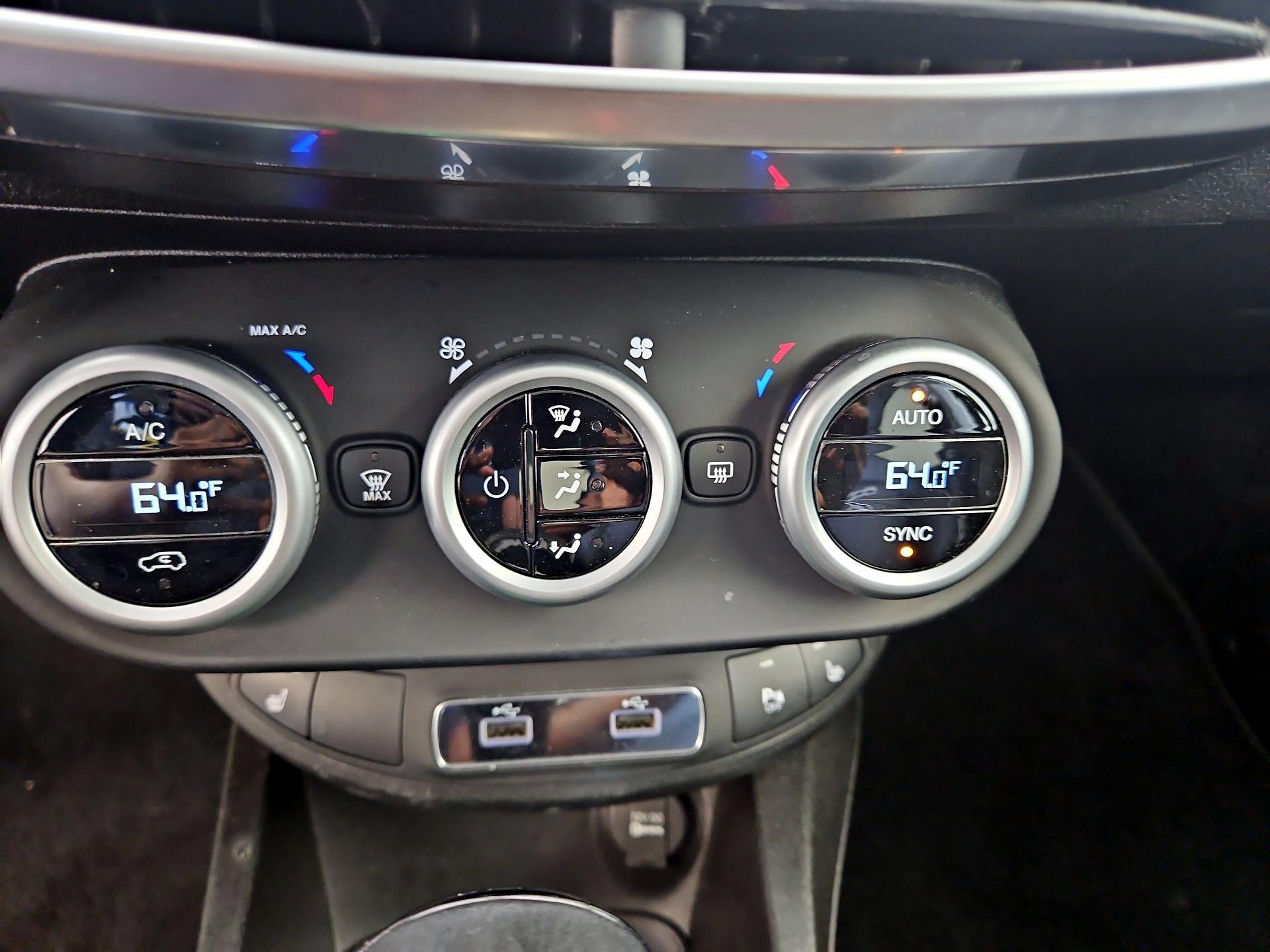 Thumbnail: 2020 Fiat 500X - 16
