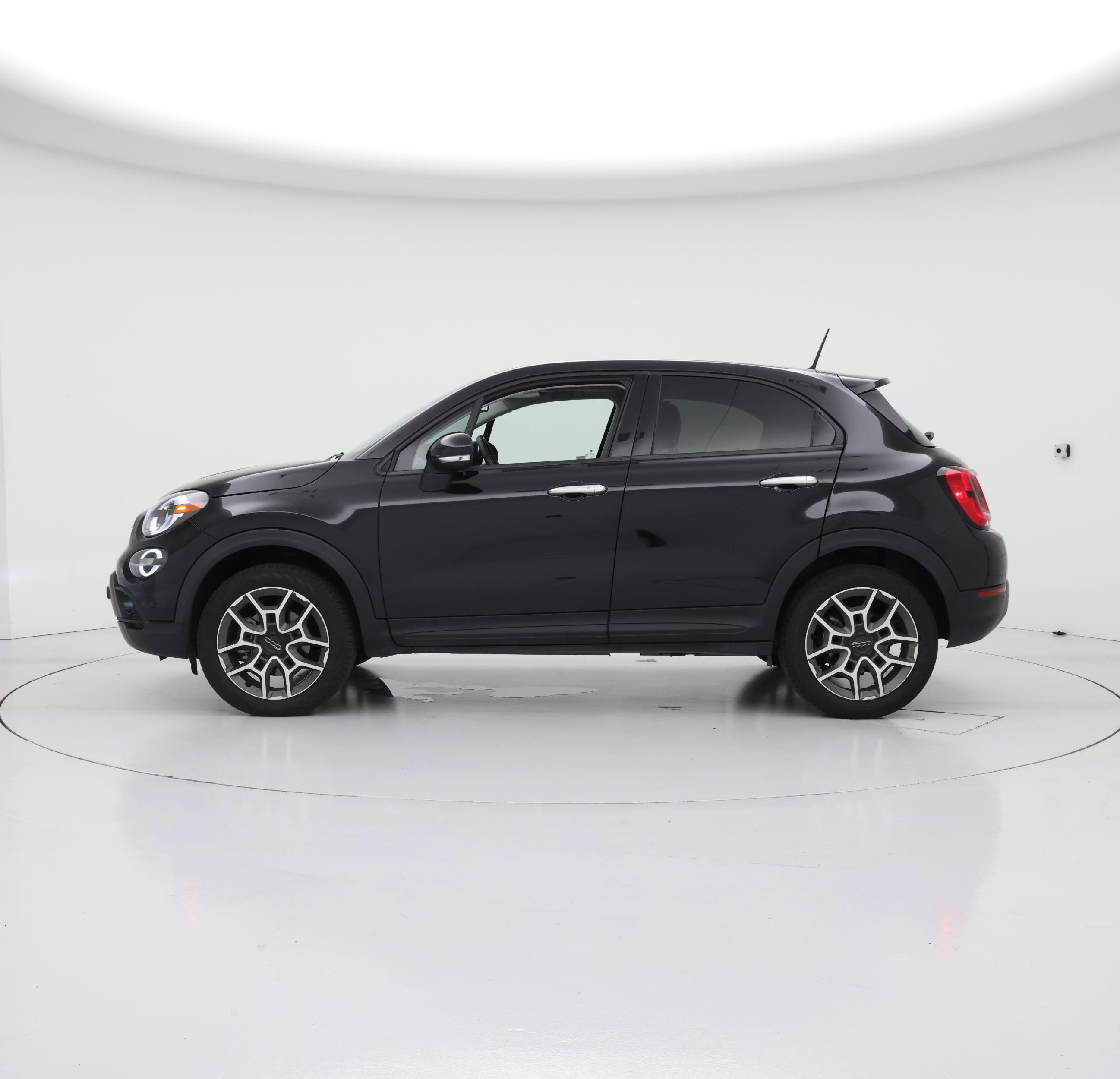 Thumbnail: 2020 Fiat 500X - 3