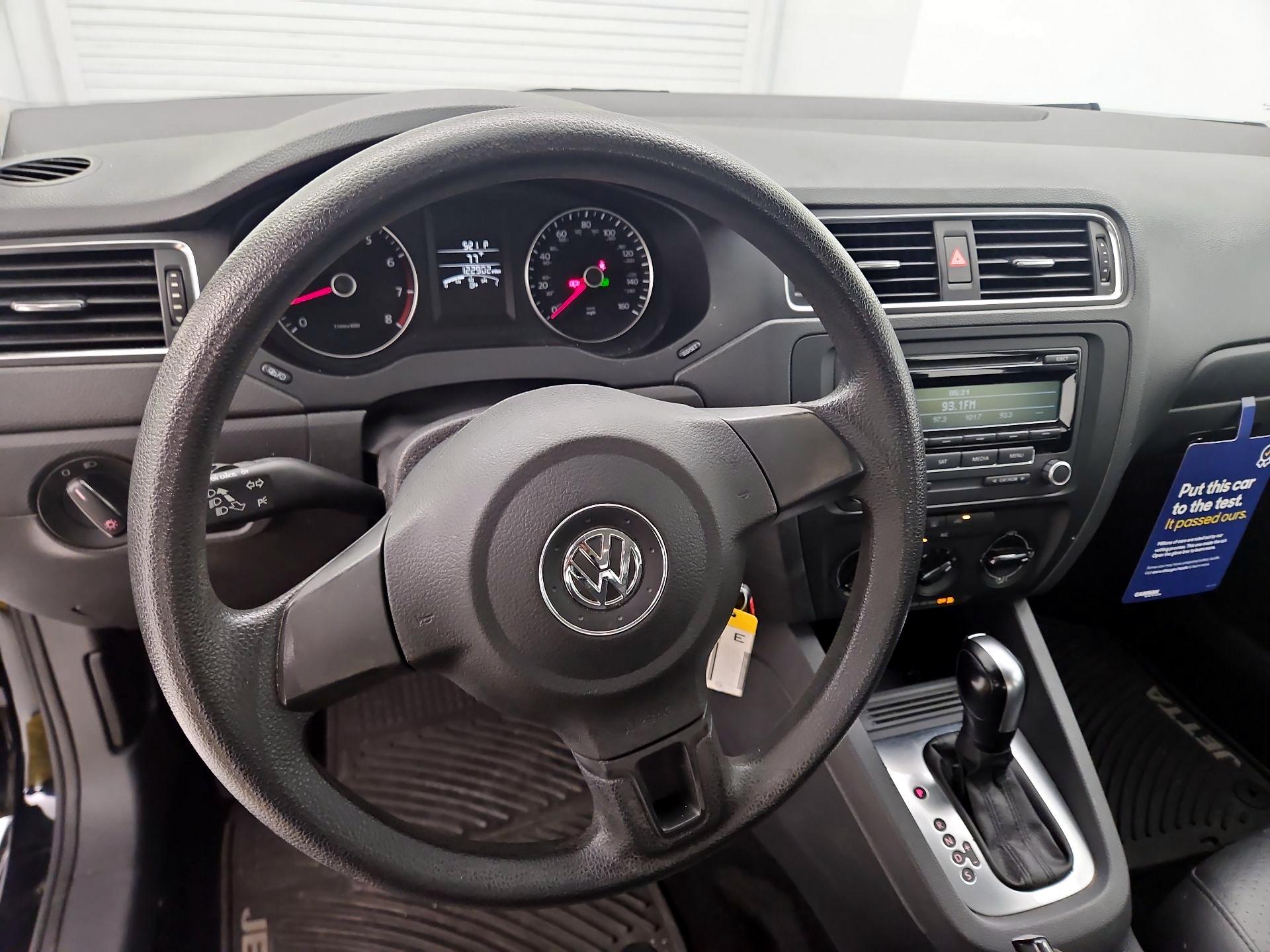 Thumbnail: 2014 Volkswagen Jetta - 10
