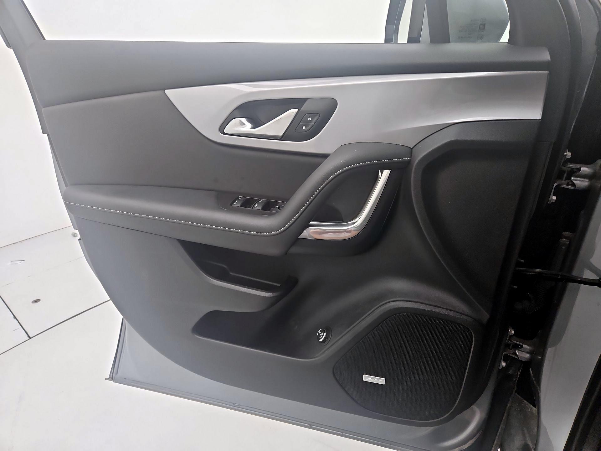 Thumbnail: 2023 Chevrolet Blazer - 20