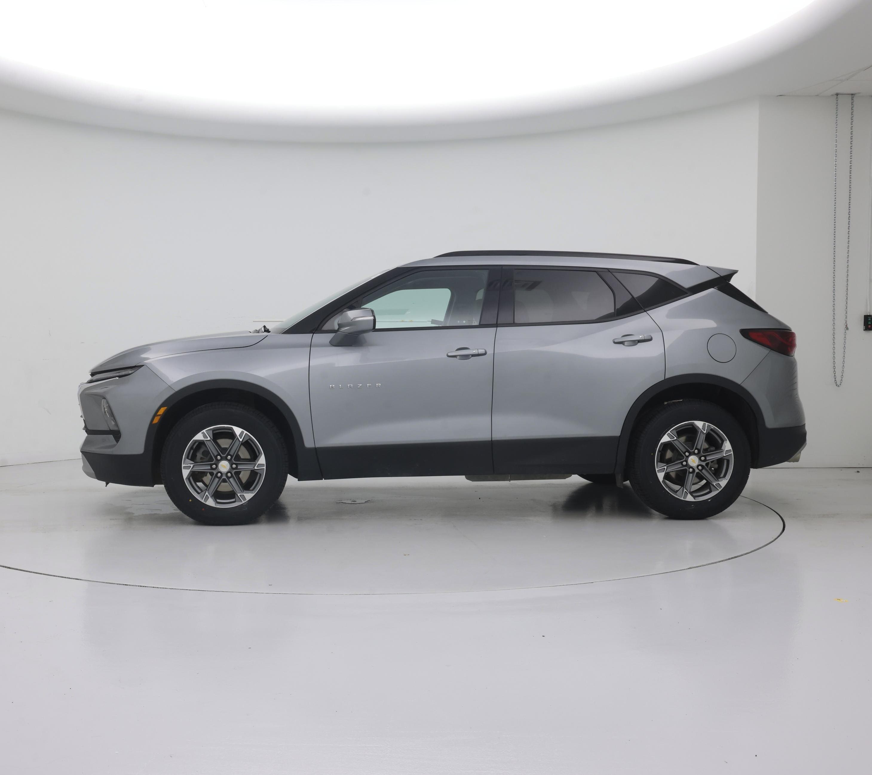 Thumbnail: 2023 Chevrolet Blazer - 3