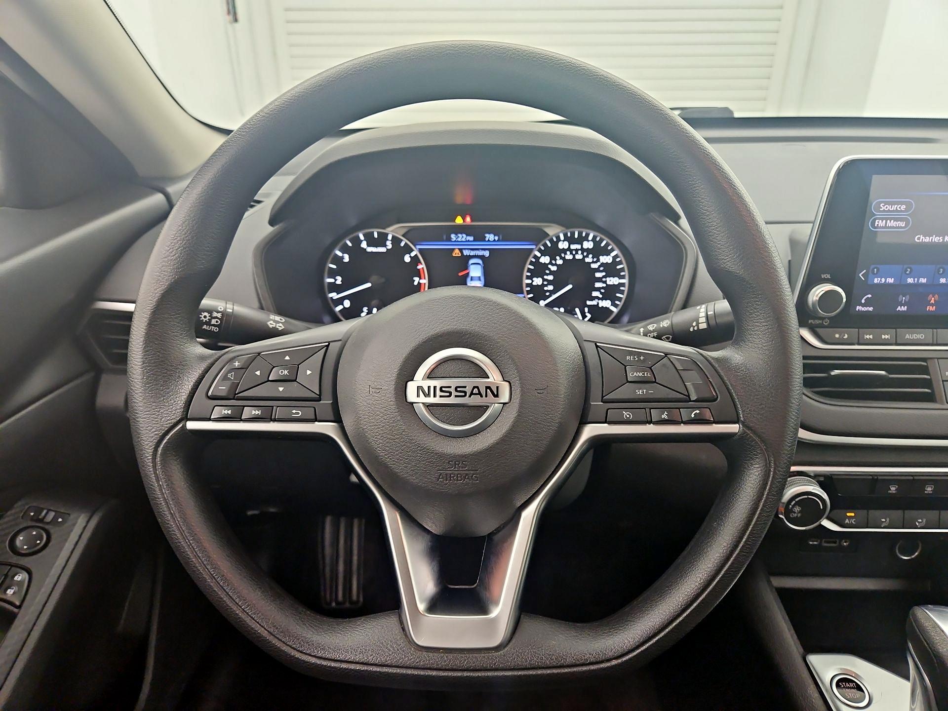 Thumbnail: 2020 Nissan Altima - 10
