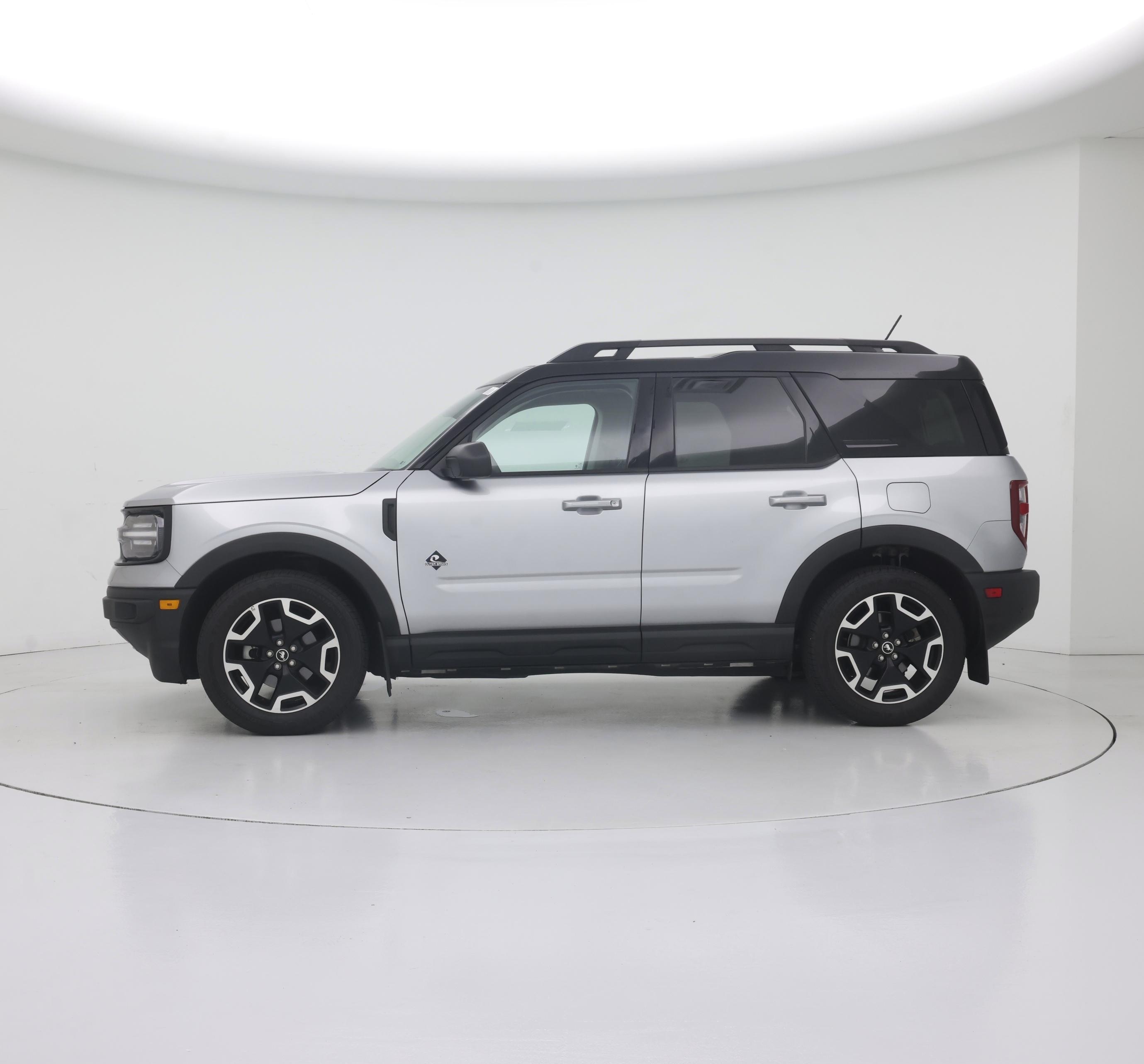 Thumbnail: 2022 Ford Bronco Sport - 3