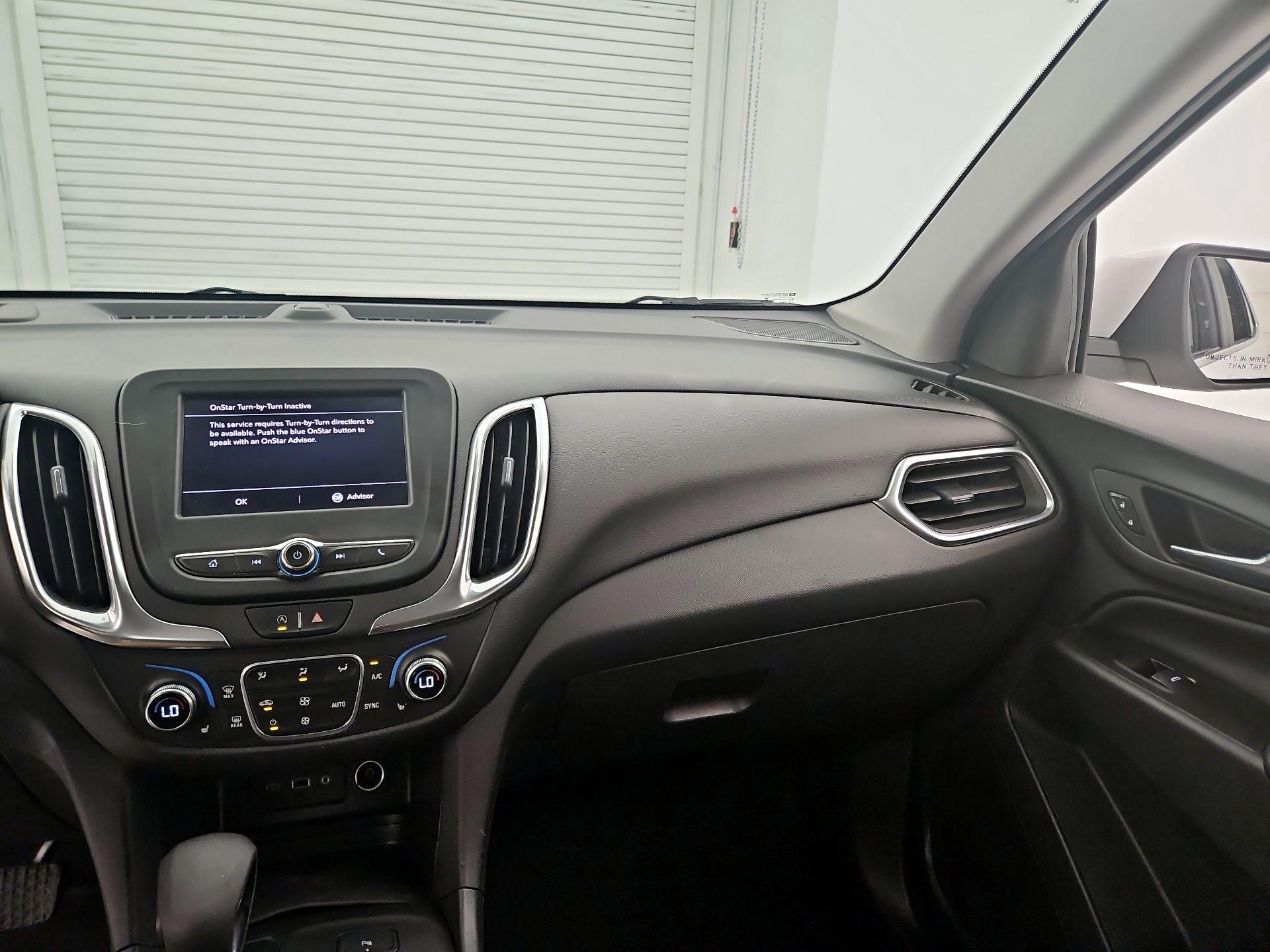 Thumbnail: 2022 Chevrolet Equinox - 9