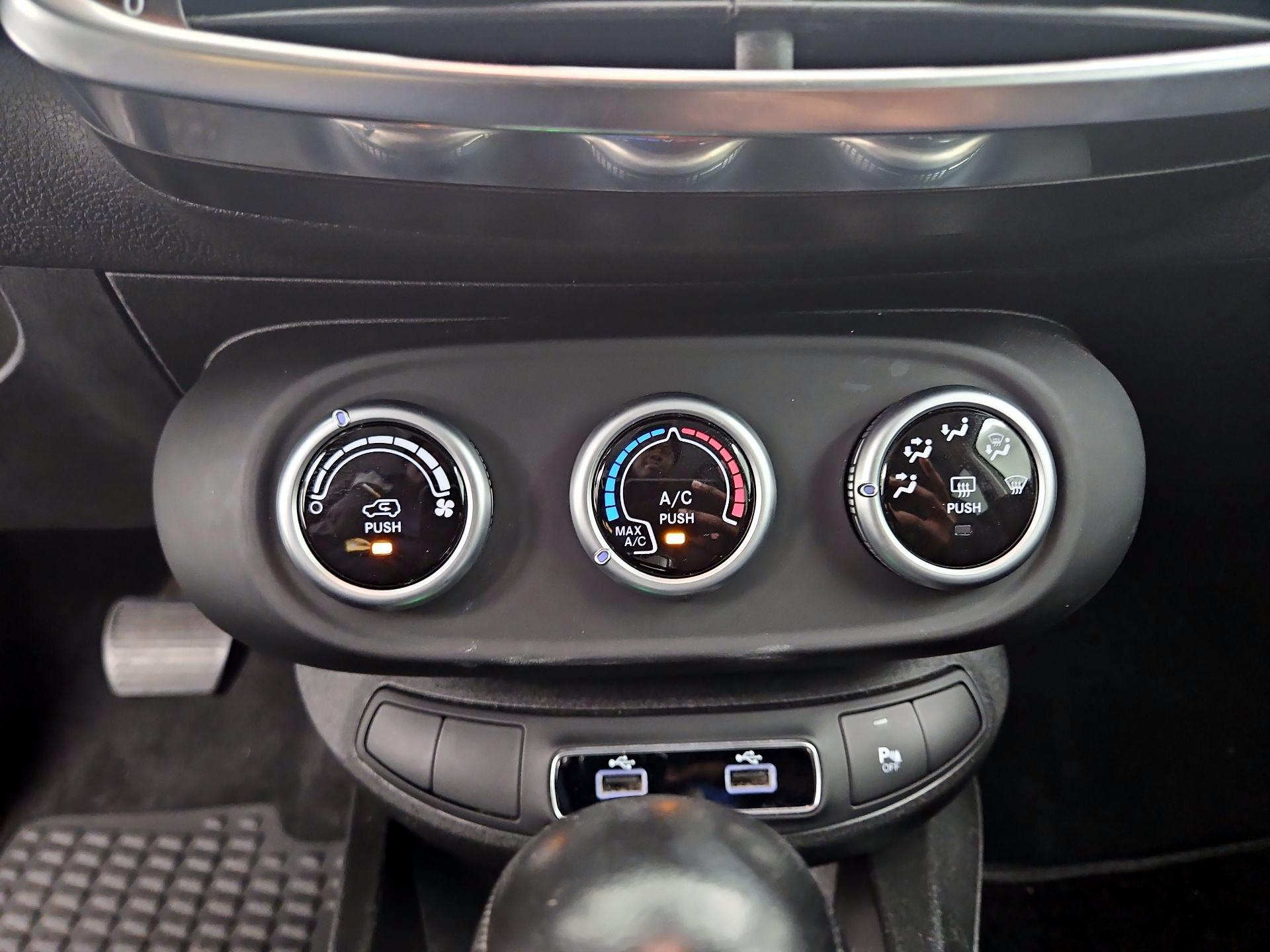 Thumbnail: 2022 Fiat 500X - 17