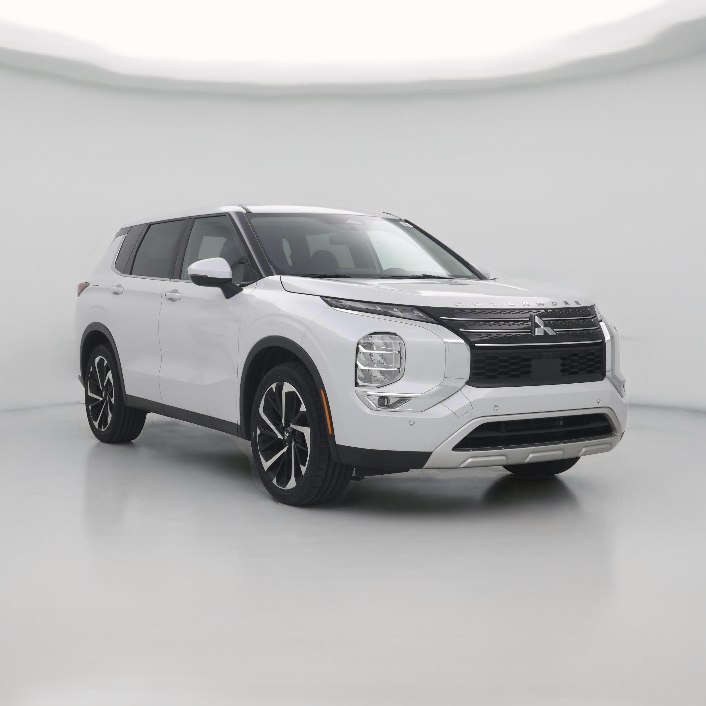 Thumbnail: 2023 Mitsubishi Outlander - 1