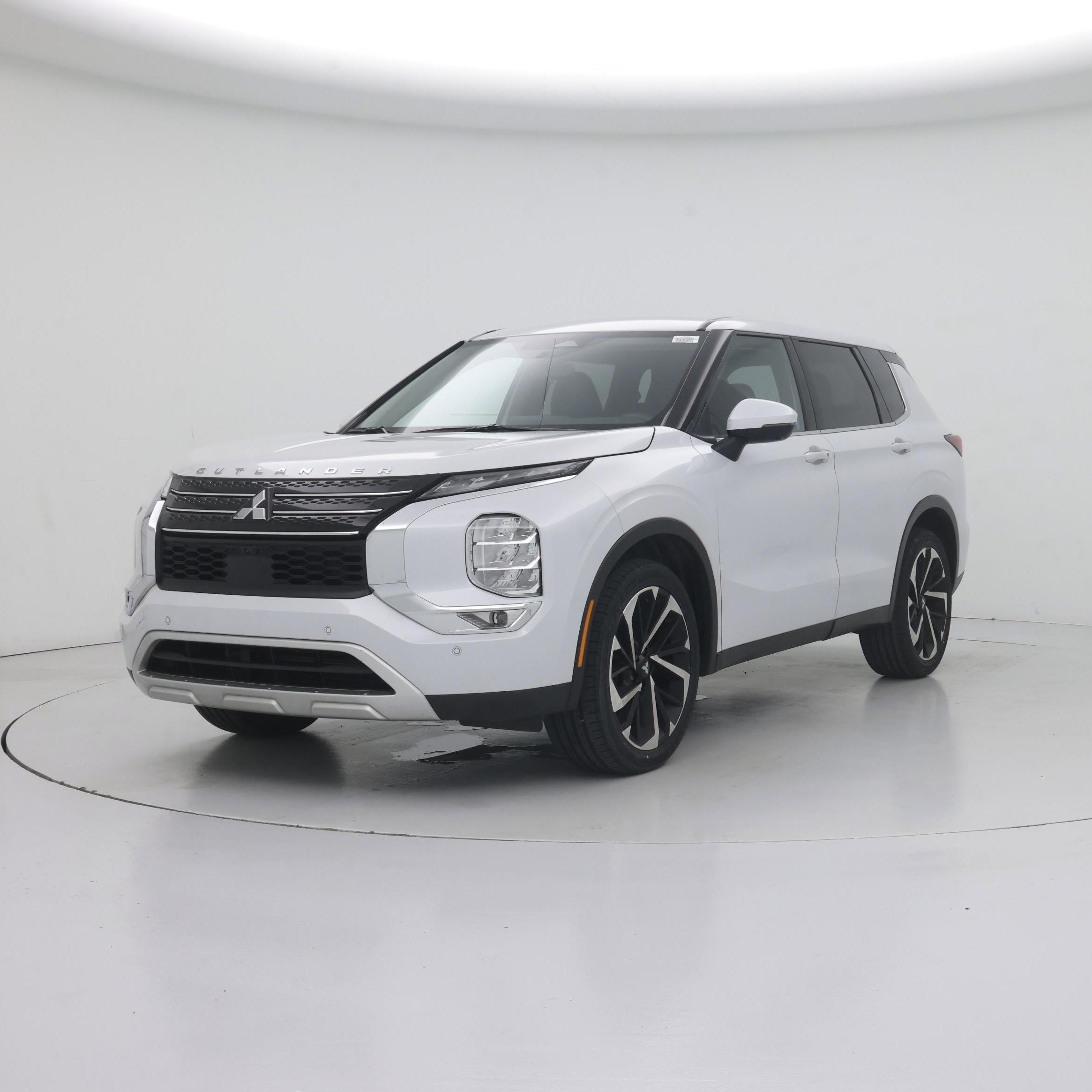 Thumbnail: 2023 Mitsubishi Outlander - 4