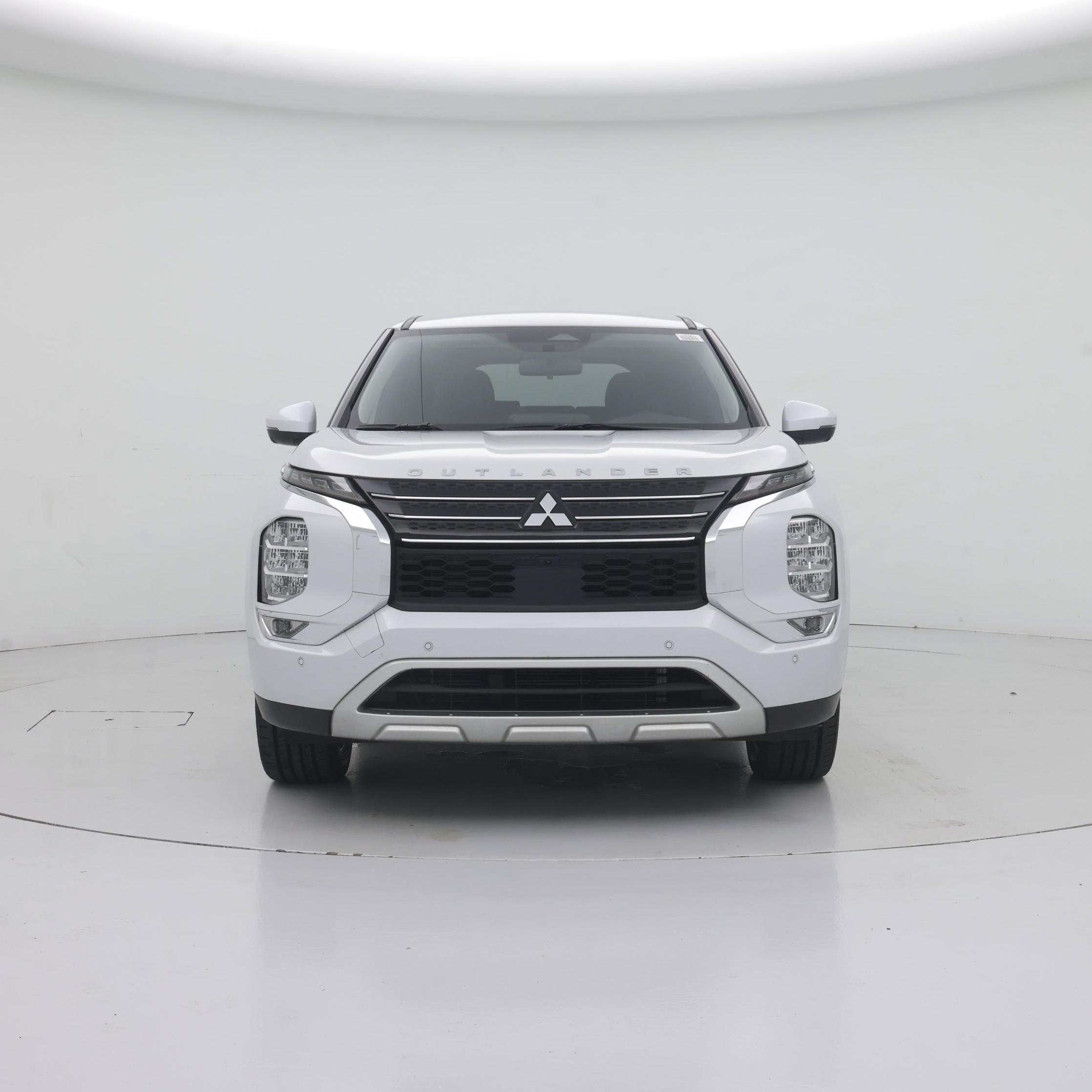 Thumbnail: 2023 Mitsubishi Outlander - 5