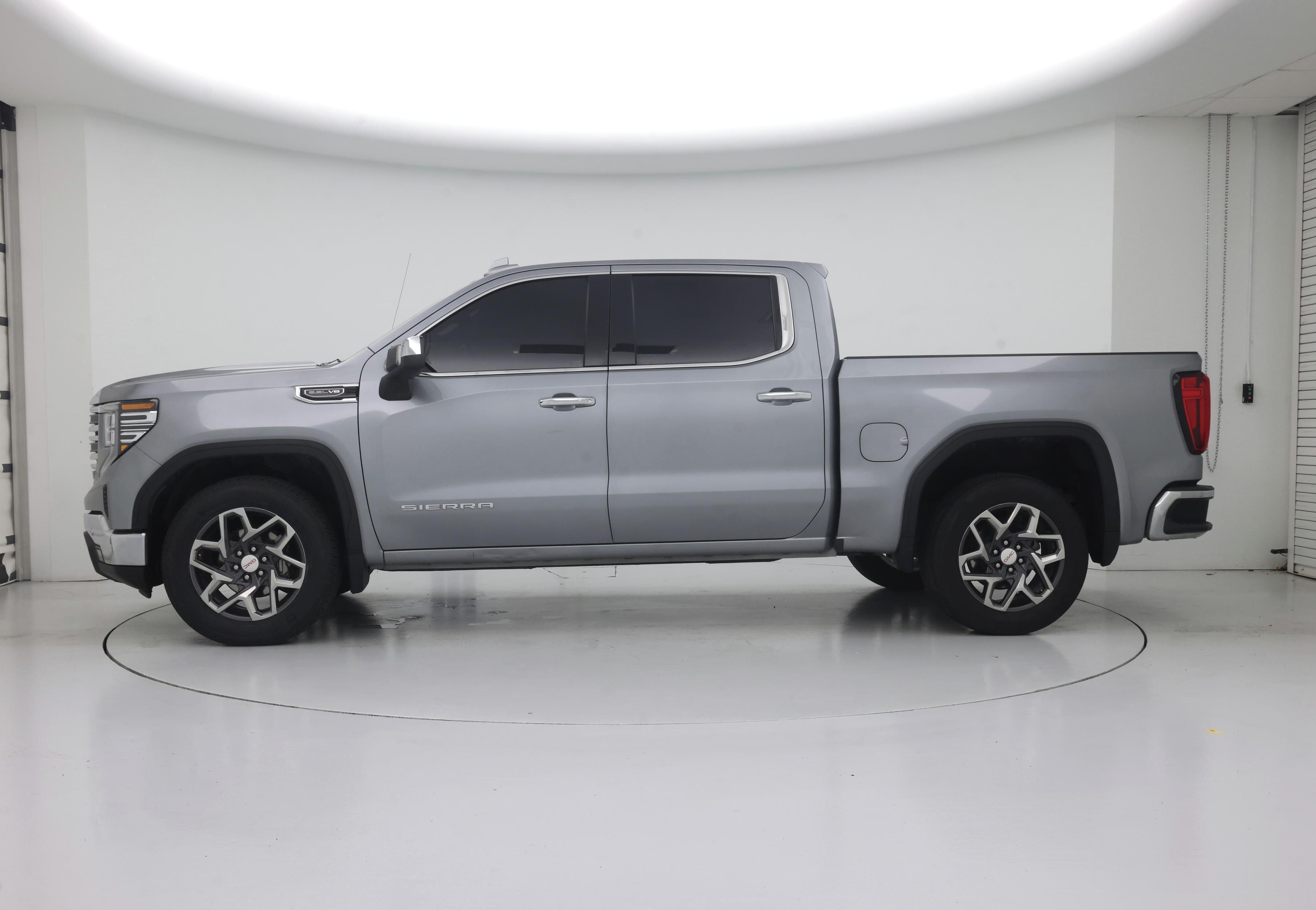 Thumbnail: 2023 GMC Sierra 1500 - 3