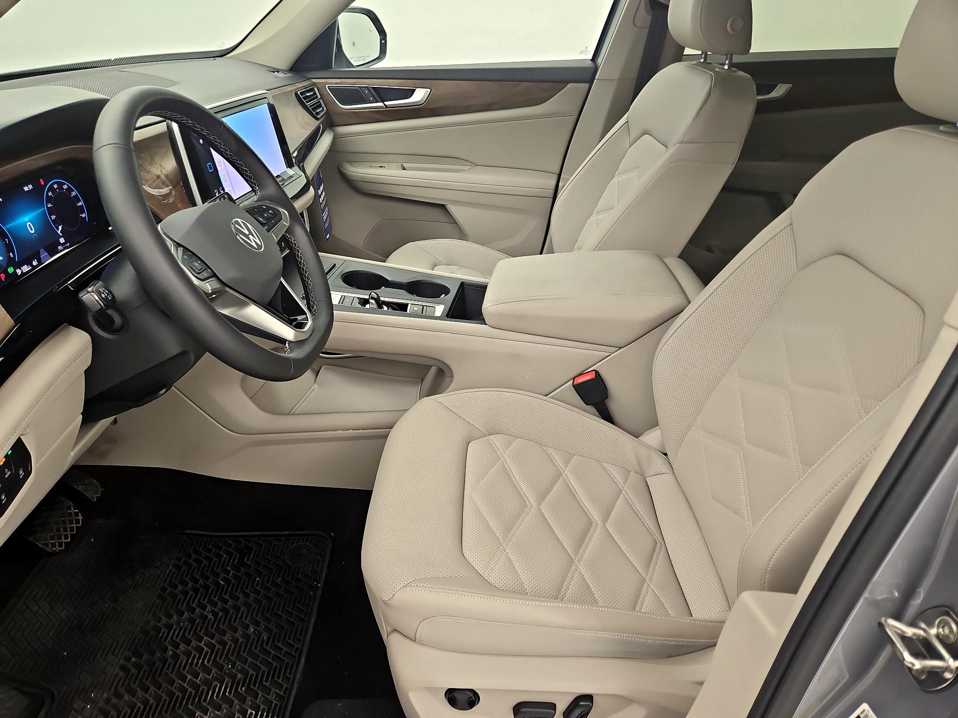 Thumbnail: 2024 Volkswagen Atlas - 11