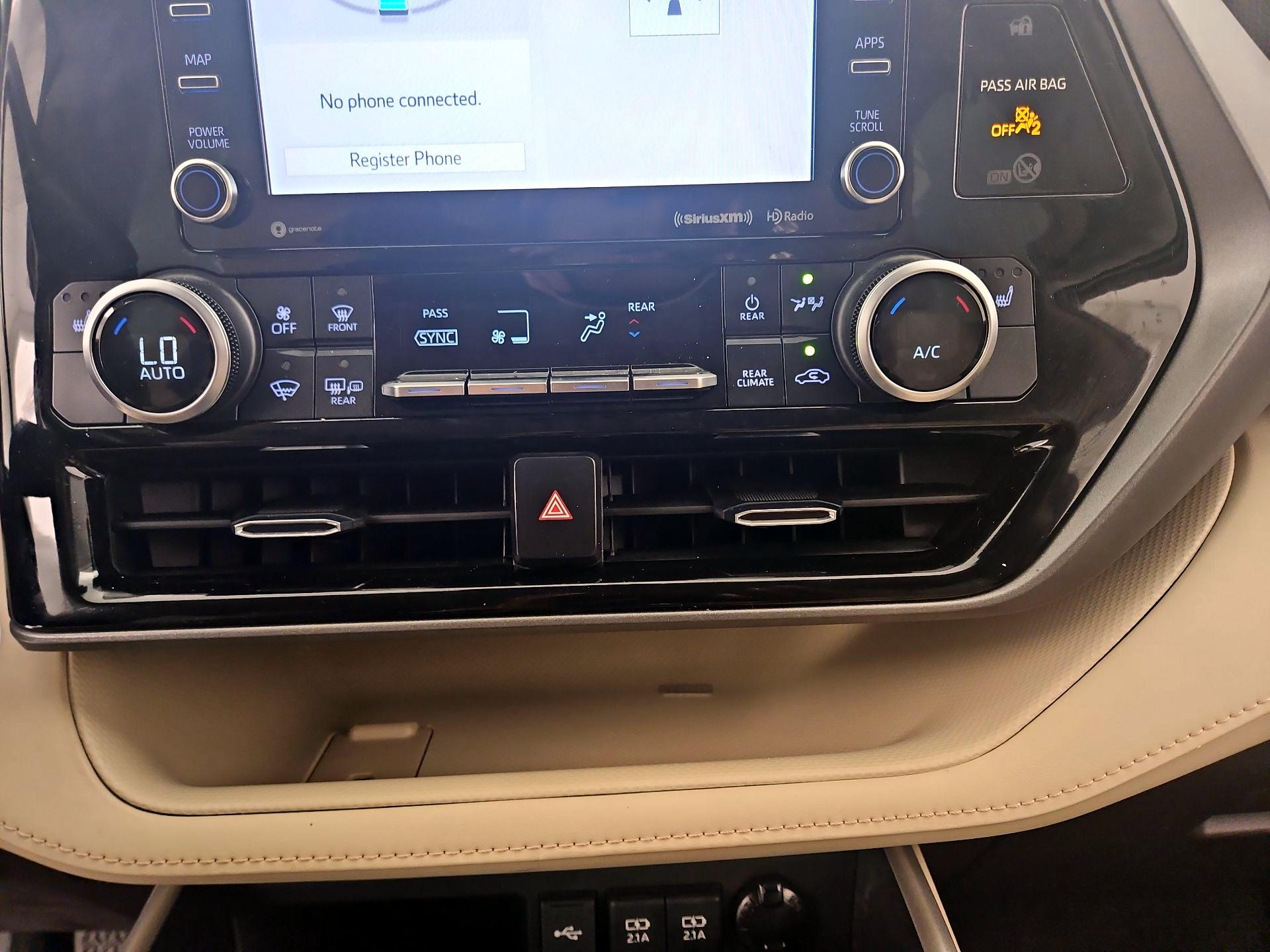 Thumbnail: 2021 Toyota Highlander - 16
