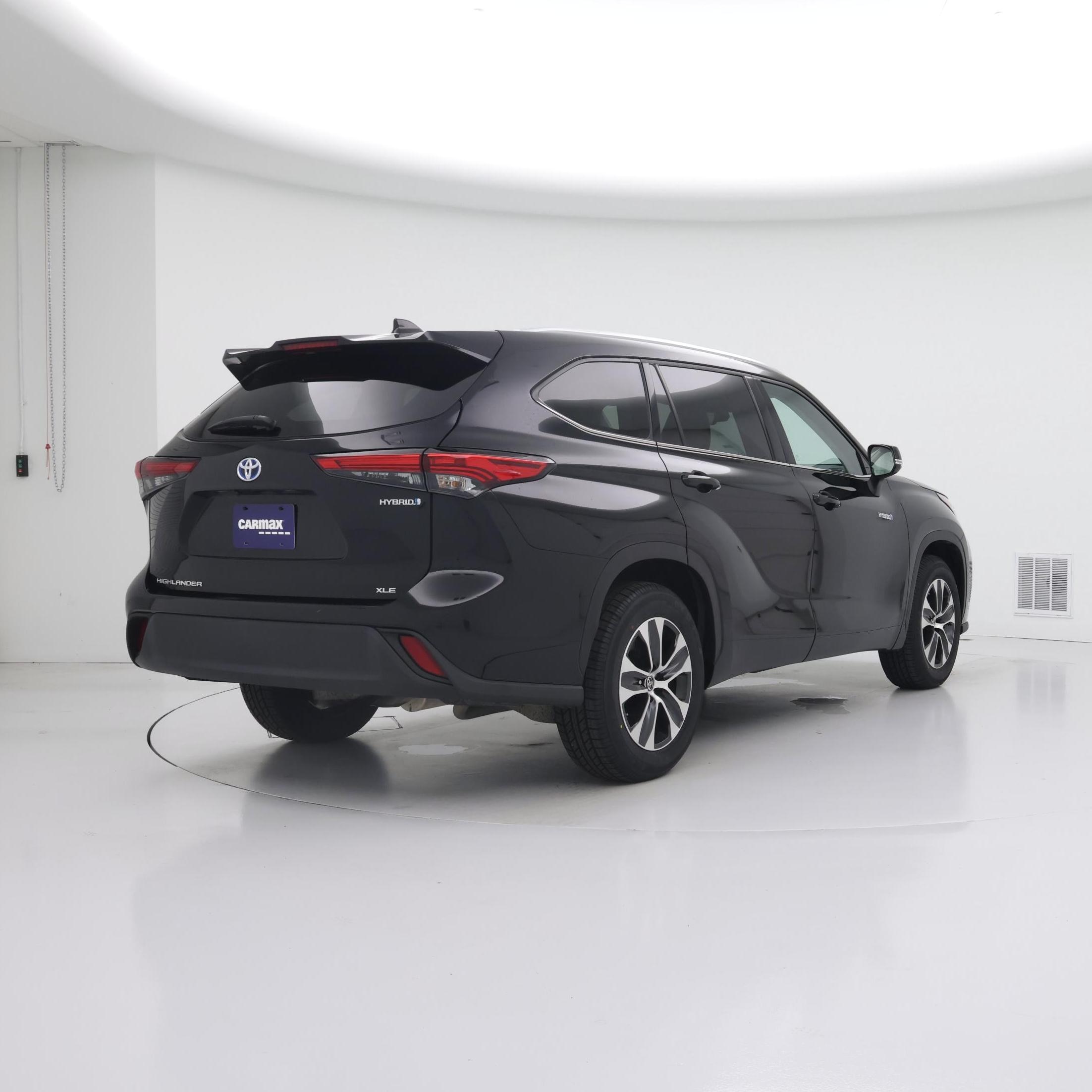 Thumbnail: 2021 Toyota Highlander - 8