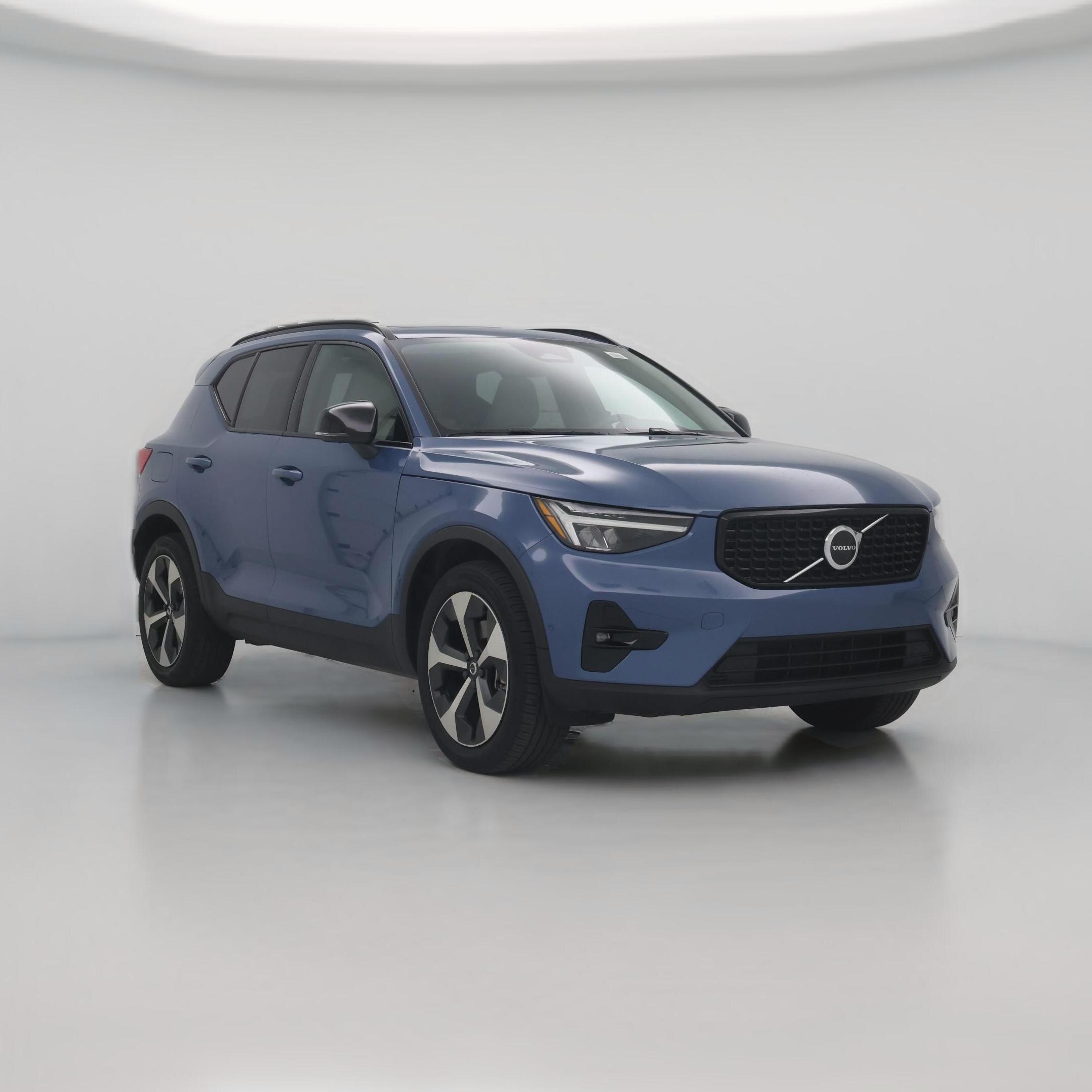 Thumbnail: 2023 Volvo XC40 - 1