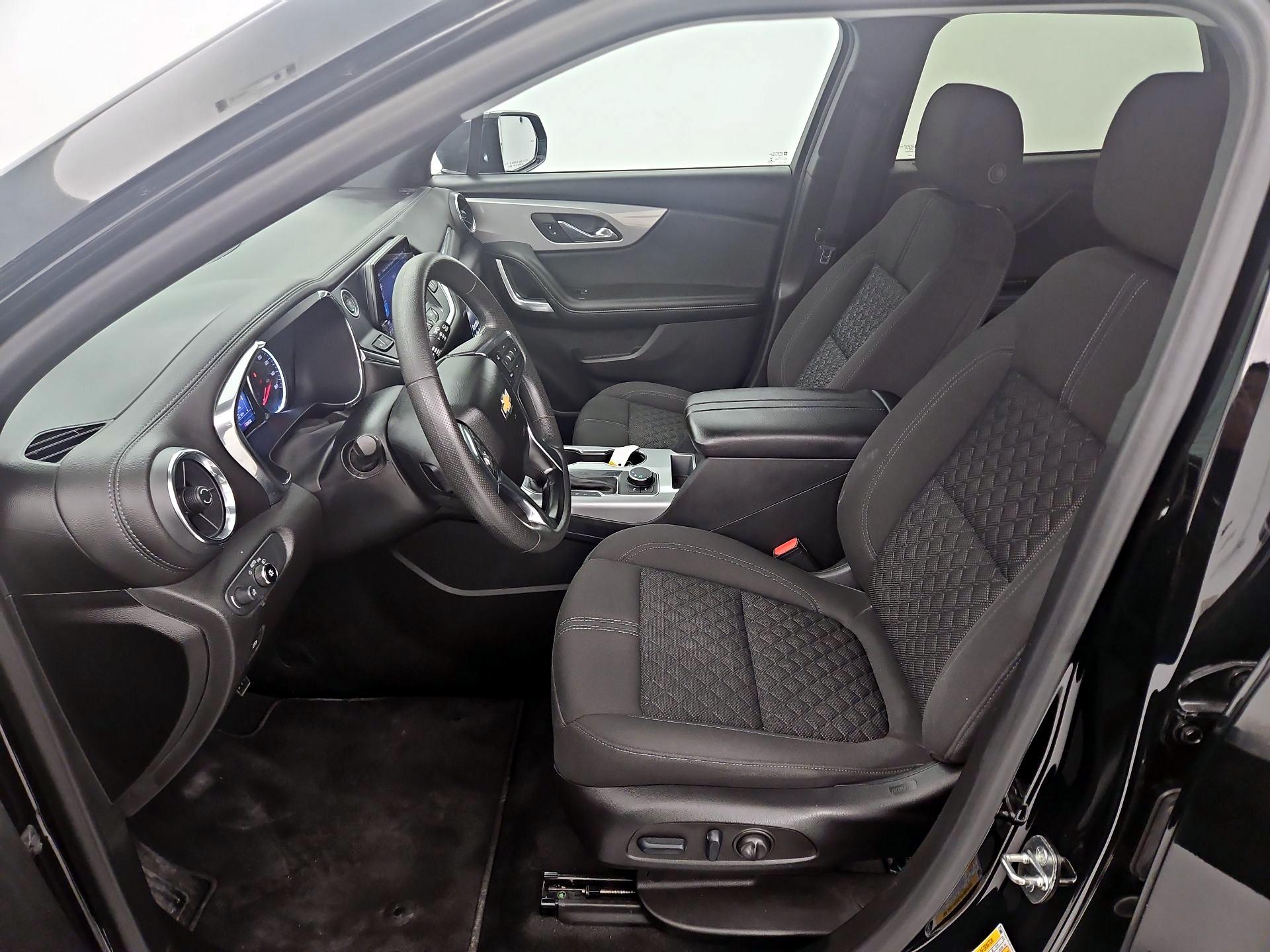 Thumbnail: 2022 Chevrolet Blazer - 11