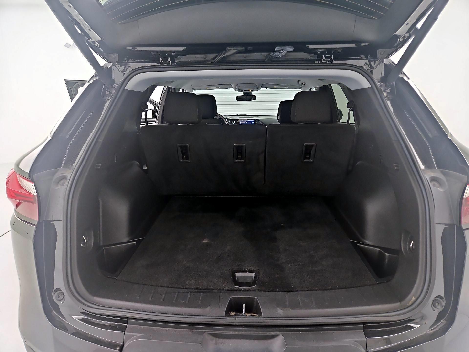 Thumbnail: 2022 Chevrolet Blazer - 20