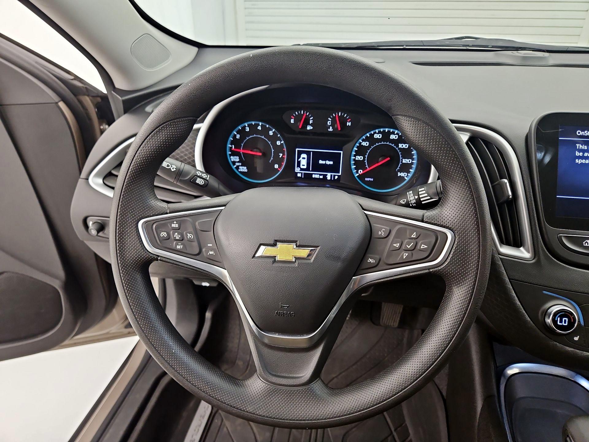 Thumbnail: 2023 Chevrolet Malibu - 10