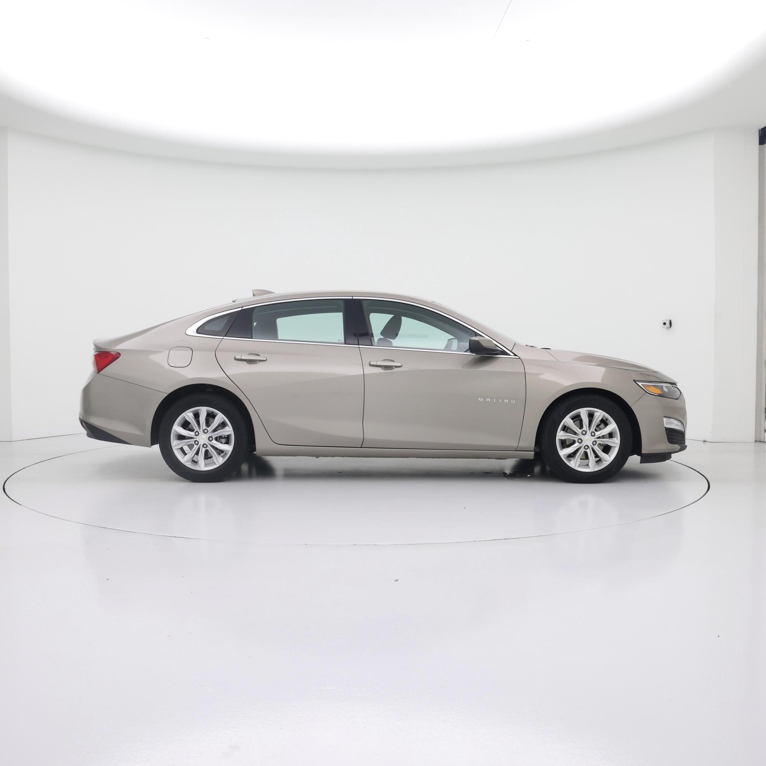 Thumbnail: 2023 Chevrolet Malibu - 7