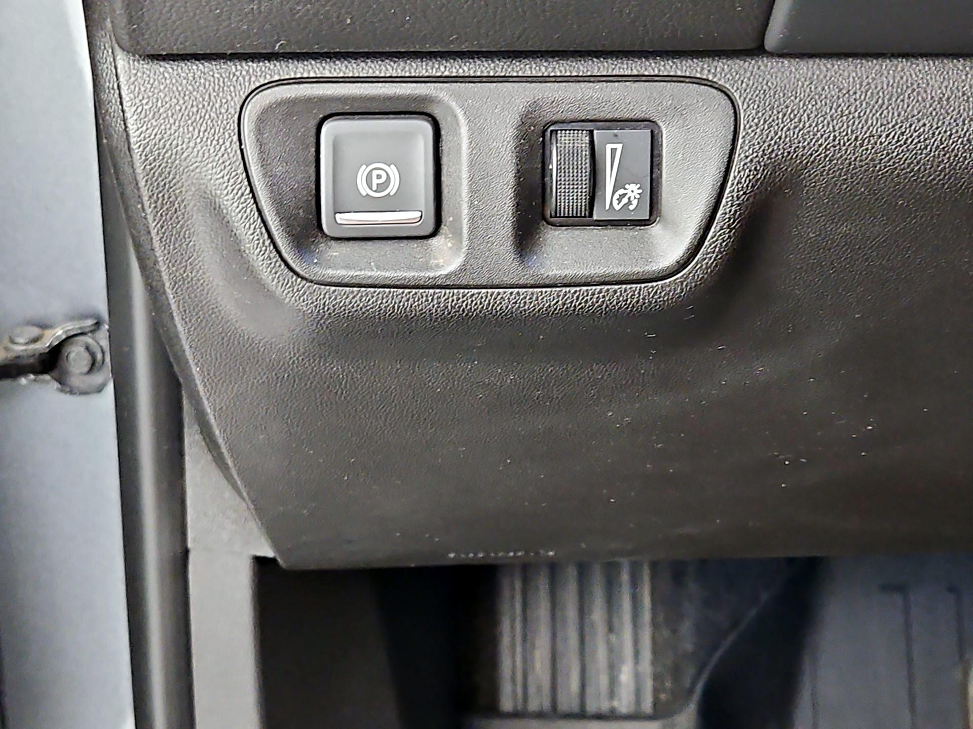 Thumbnail: 2021 GMC Acadia - 13