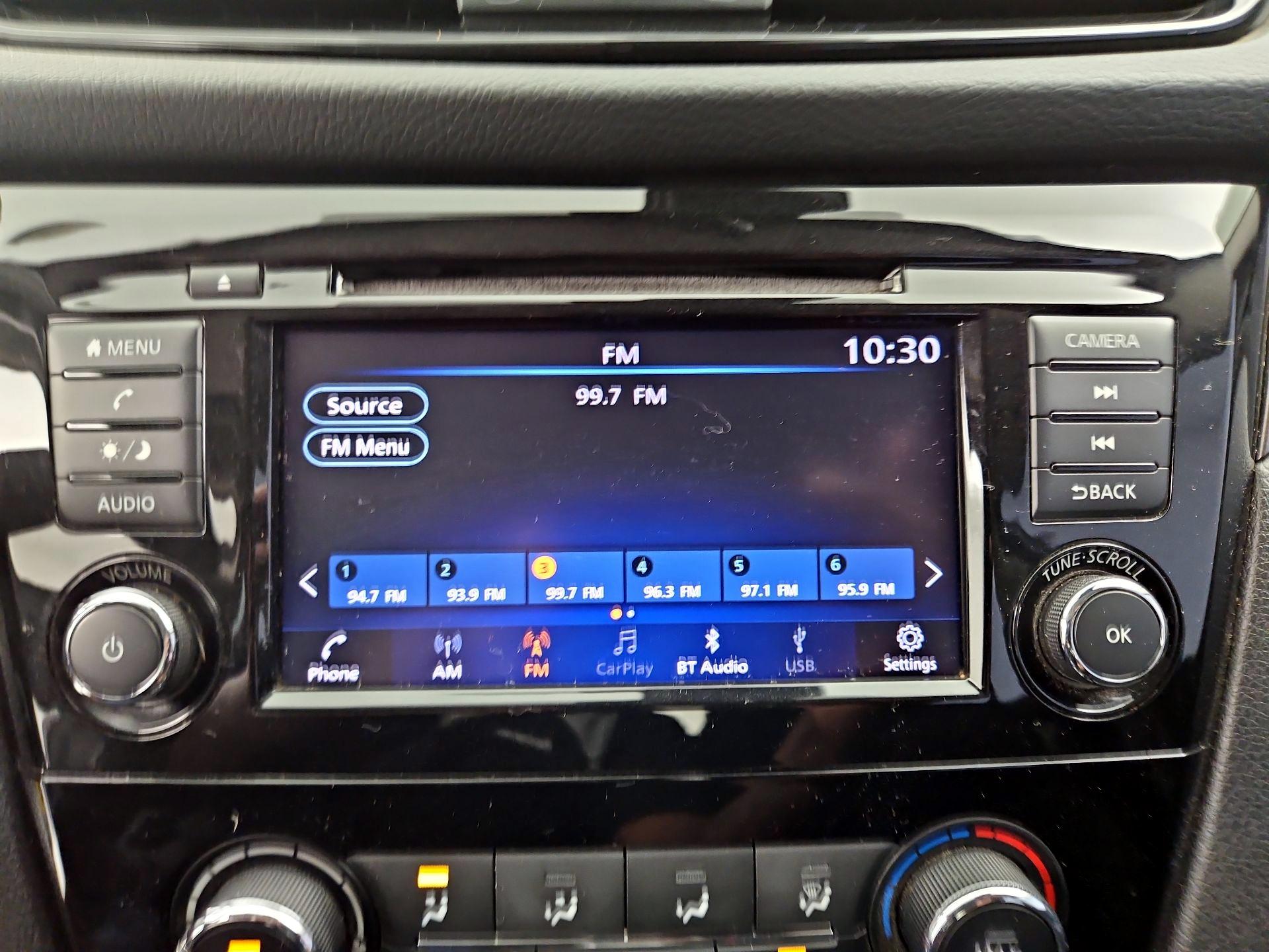 Thumbnail: 2020 Nissan Rogue Sport - 15