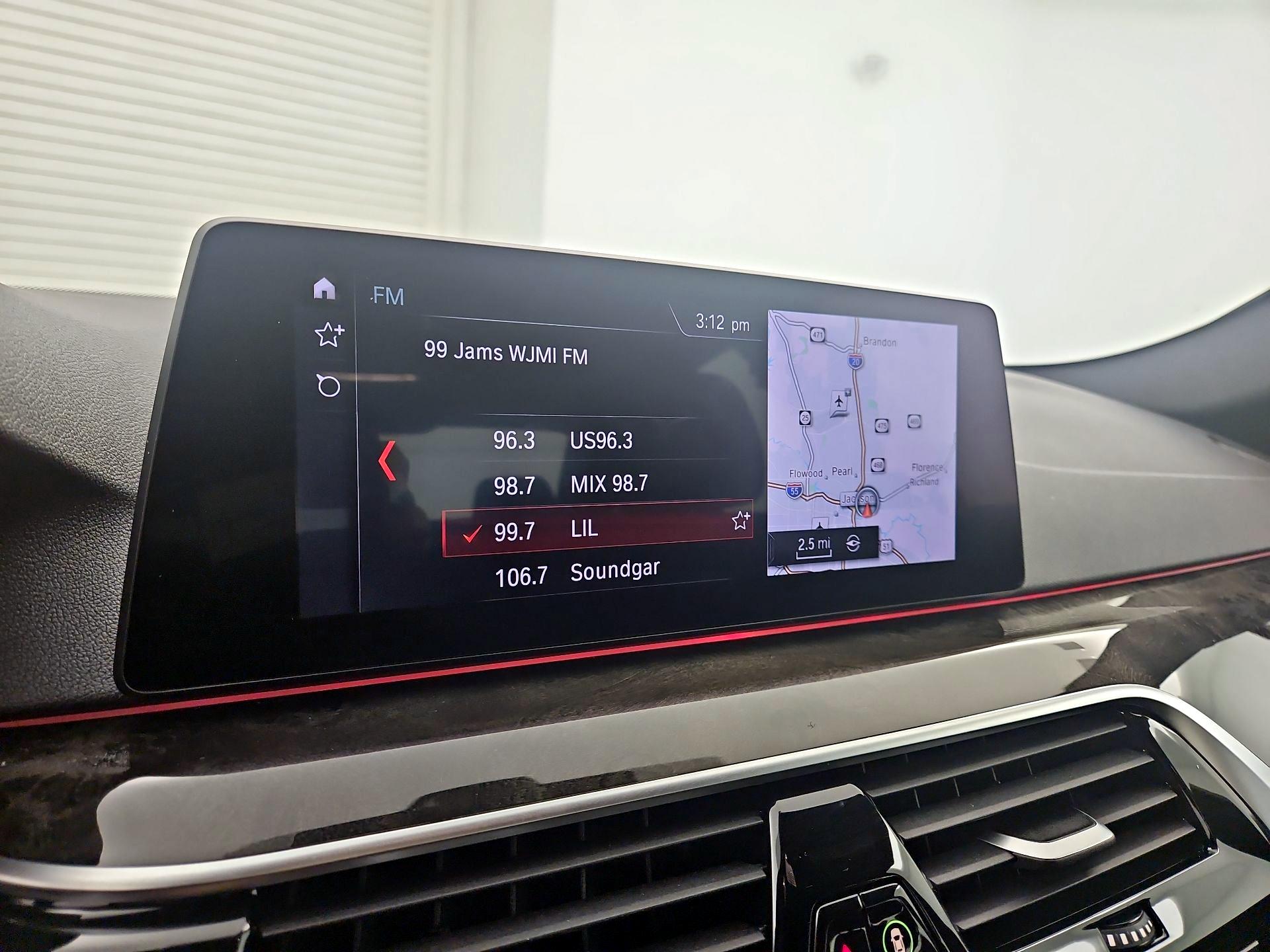Thumbnail: 2019 BMW 5 Series - 16