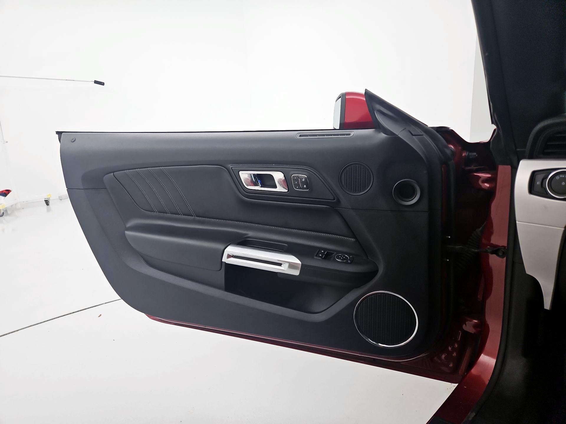 Thumbnail: 2015 Ford Mustang - 12