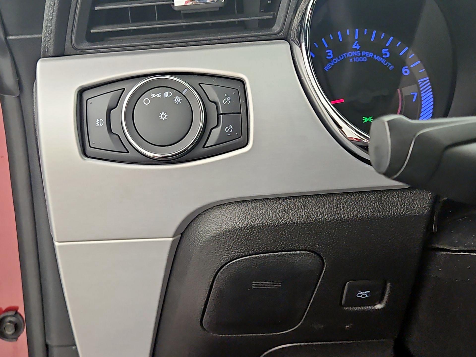 Thumbnail: 2015 Ford Mustang - 13