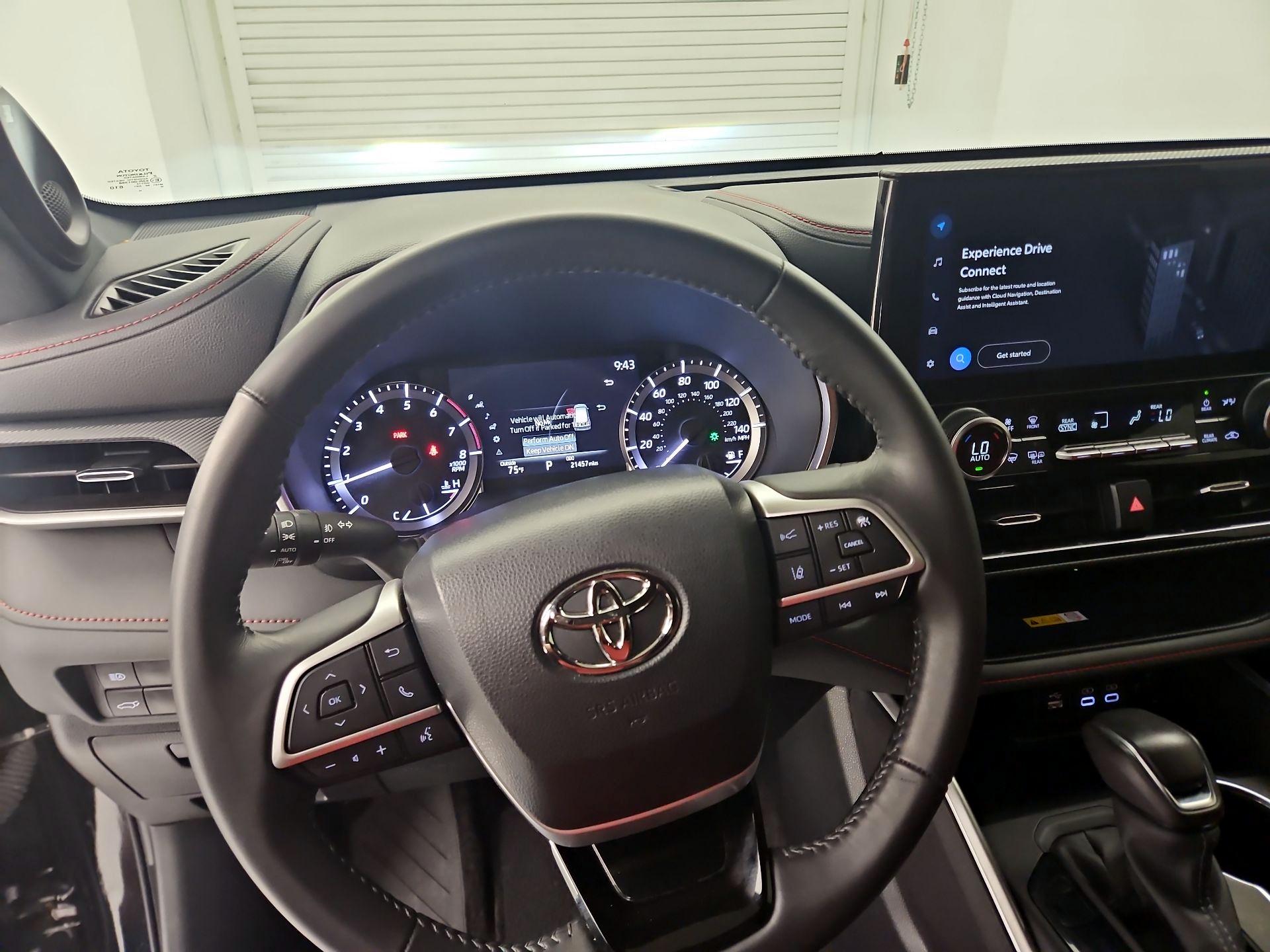 Thumbnail: 2024 Toyota Highlander - 10