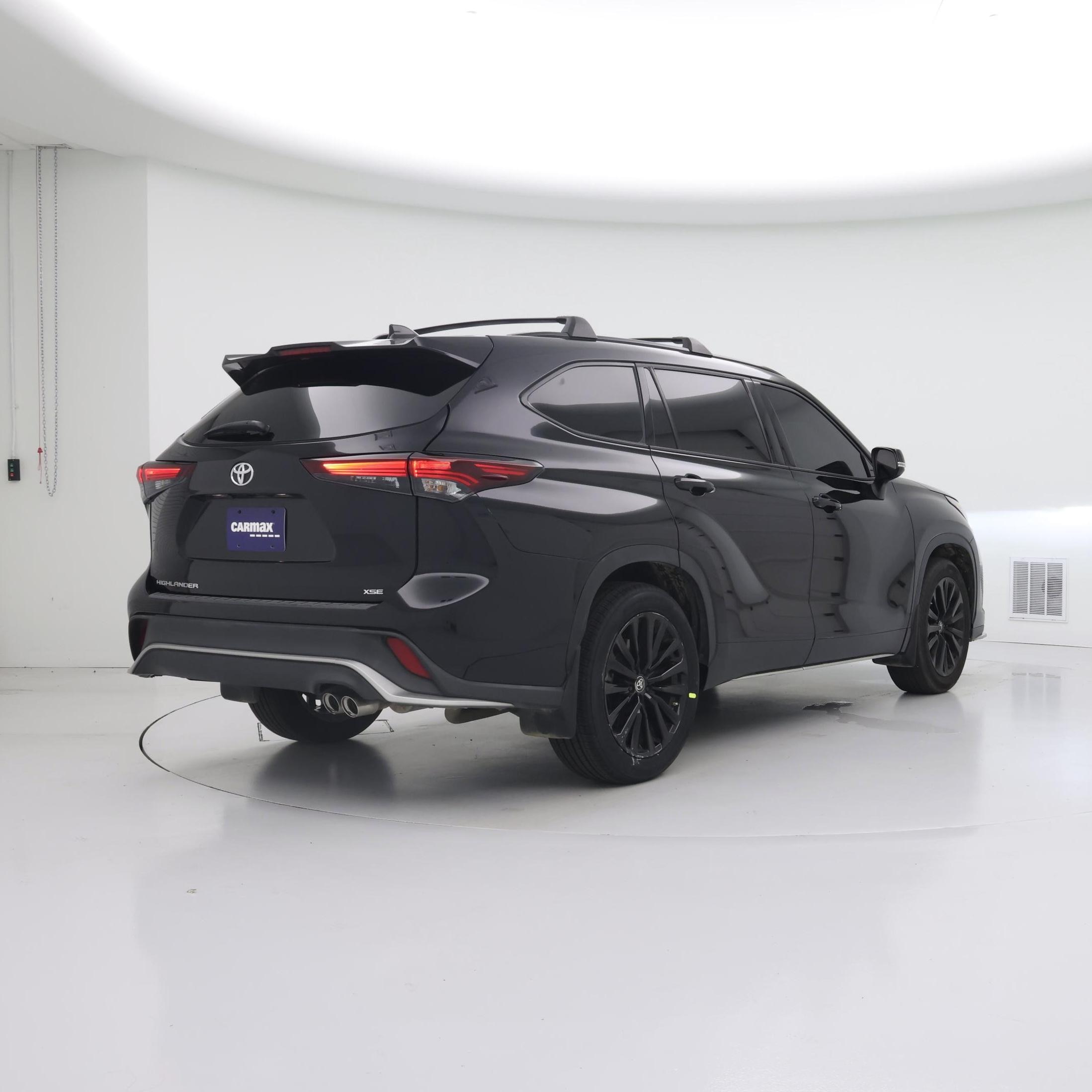 Thumbnail: 2024 Toyota Highlander - 8