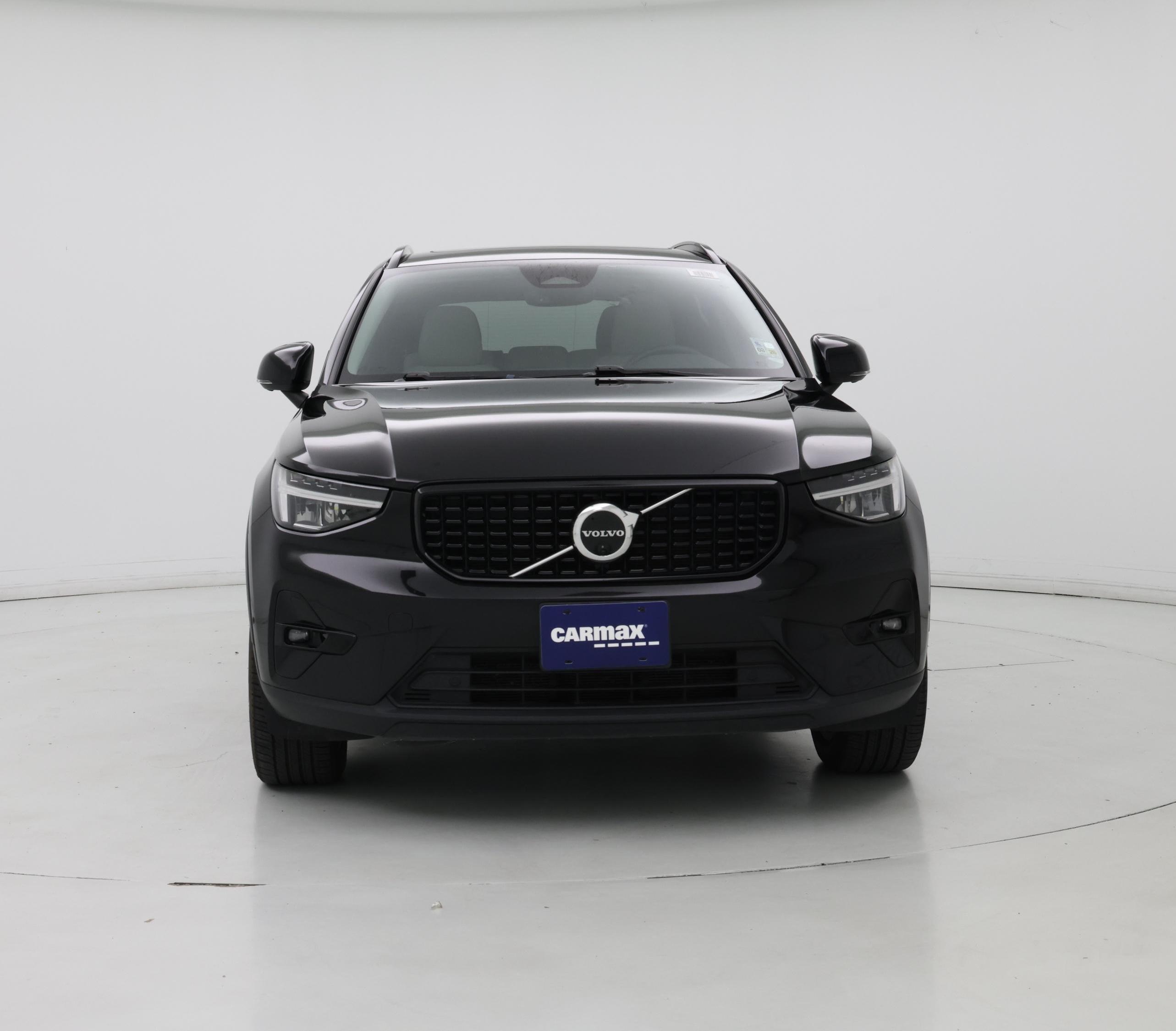 Thumbnail: 2023 Volvo XC40 - 5