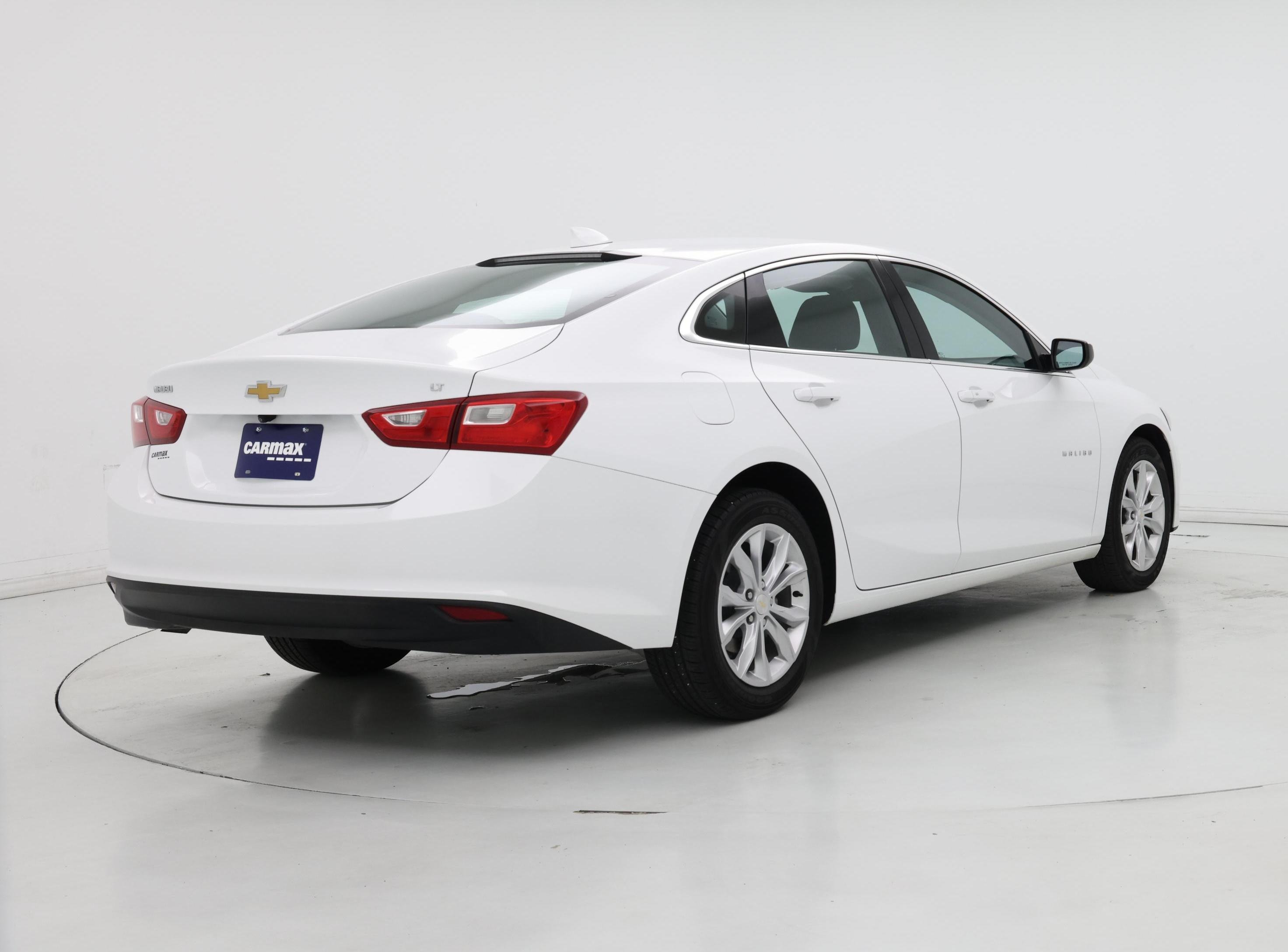 Thumbnail: 2023 Chevrolet Malibu - 8