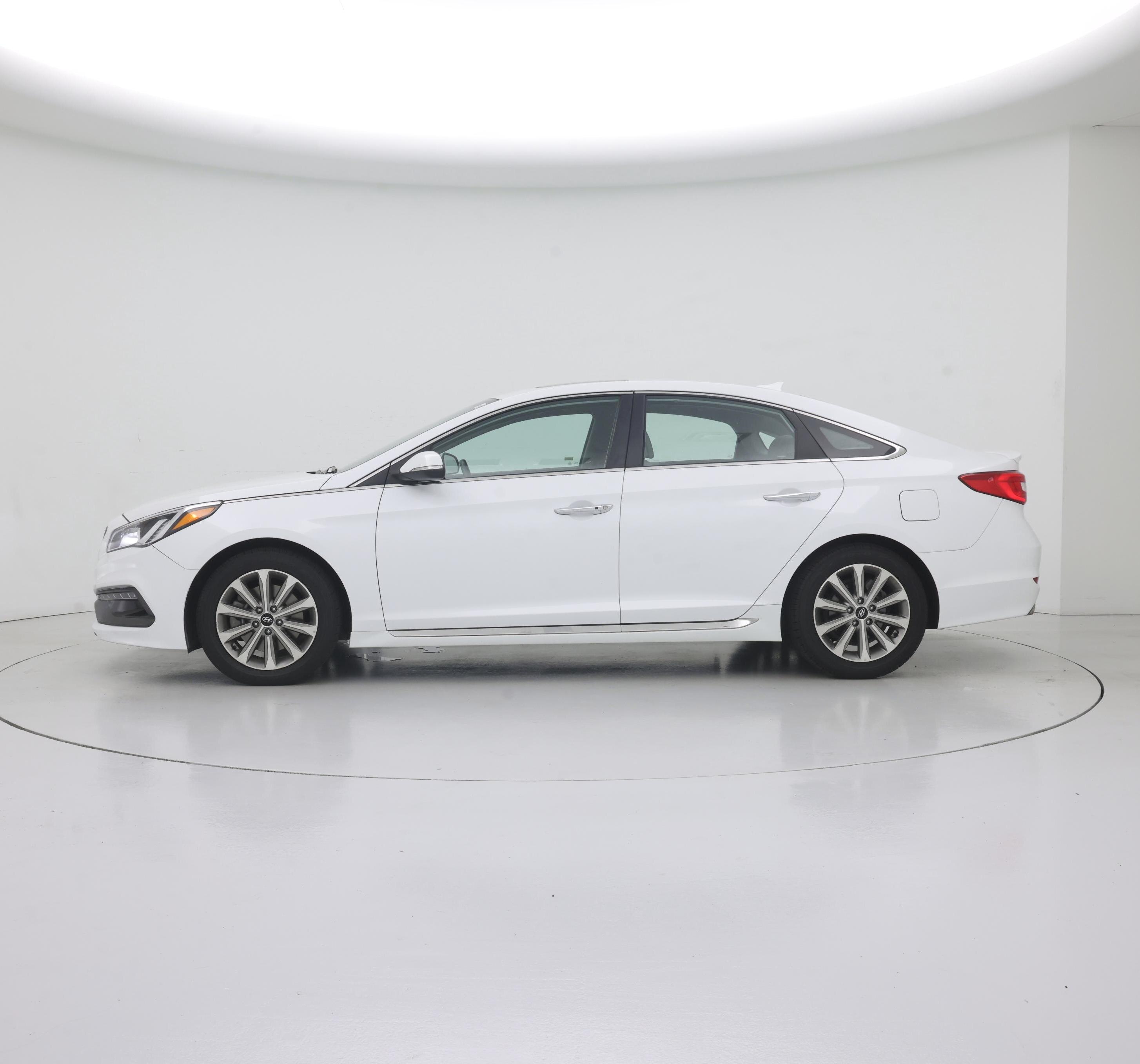 Thumbnail: 2017 Hyundai Sonata - 3