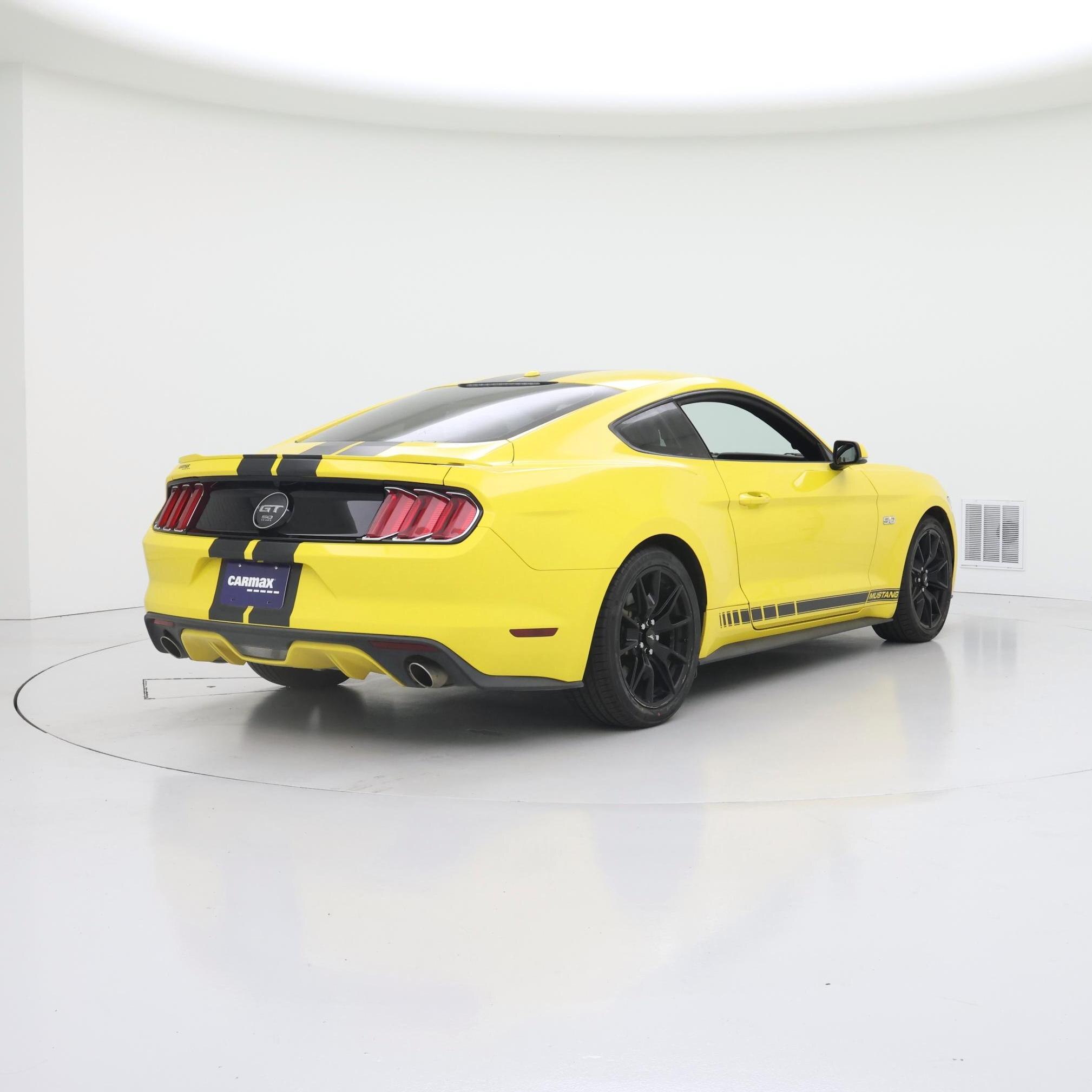Thumbnail: 2015 Ford Mustang - 8