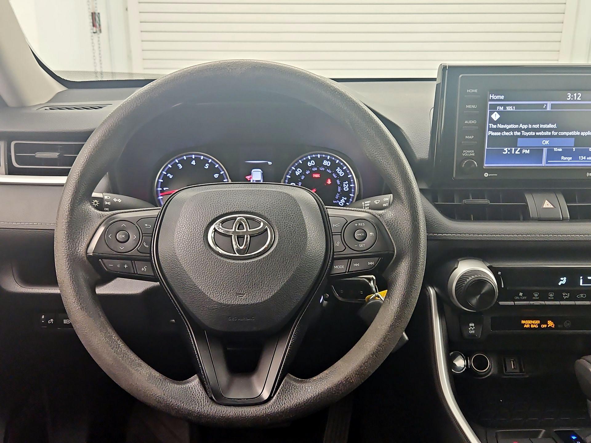 Thumbnail: 2020 Toyota RAV4 - 10