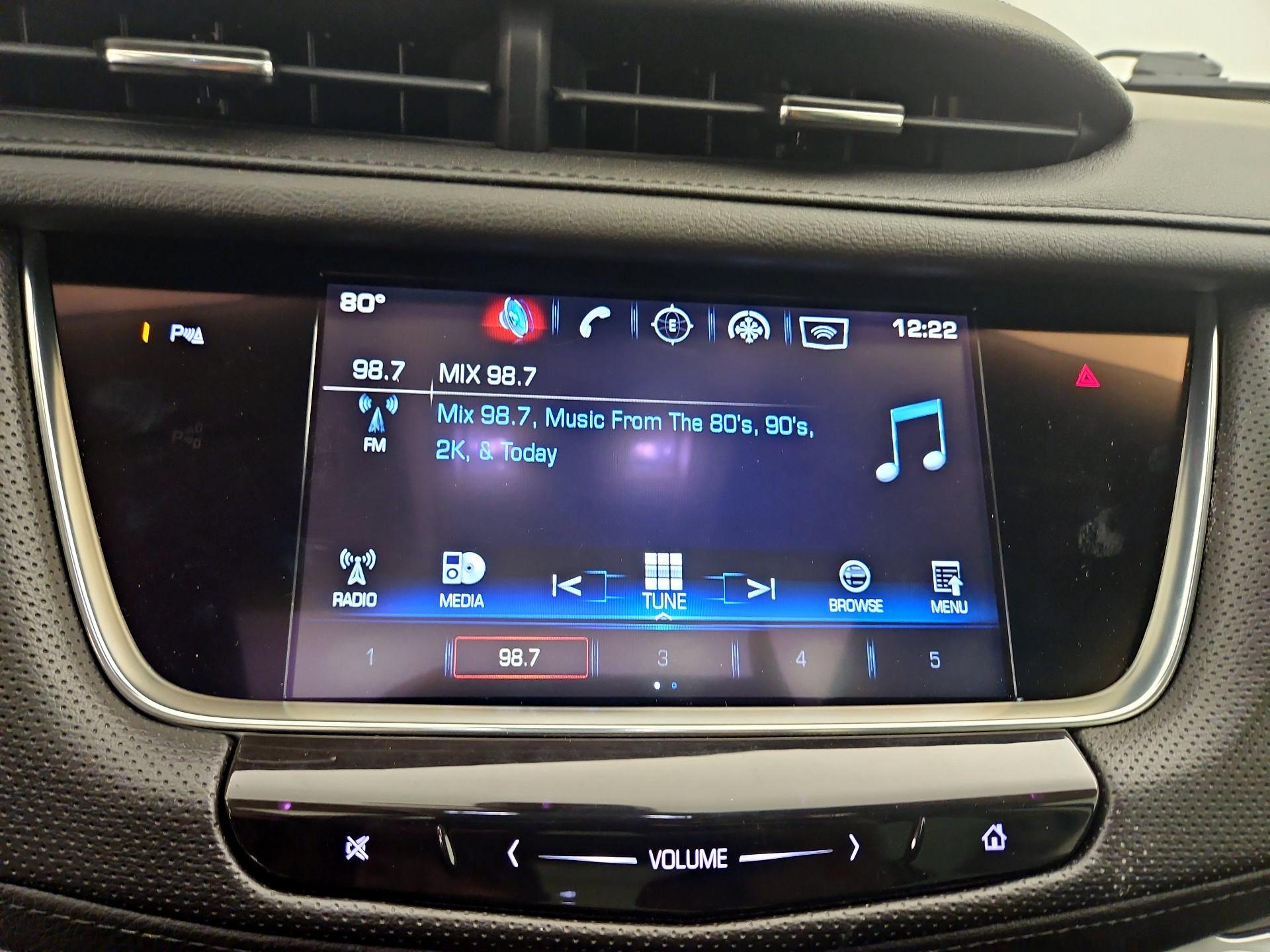 Thumbnail: 2017 Cadillac XT5 - 16