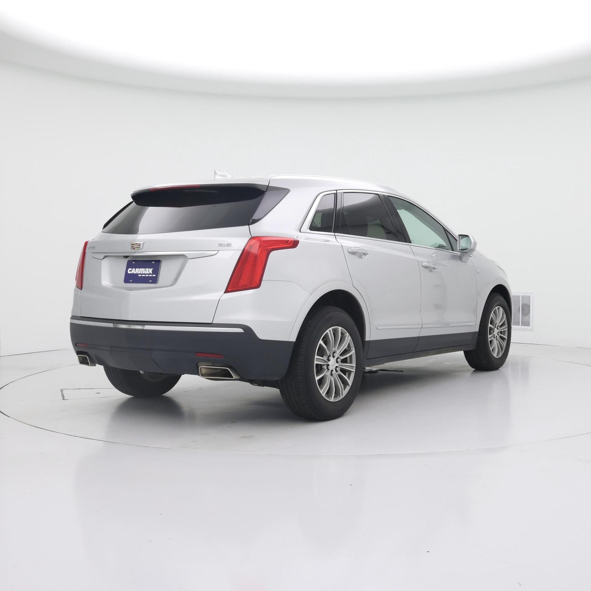 Thumbnail: 2017 Cadillac XT5 - 8
