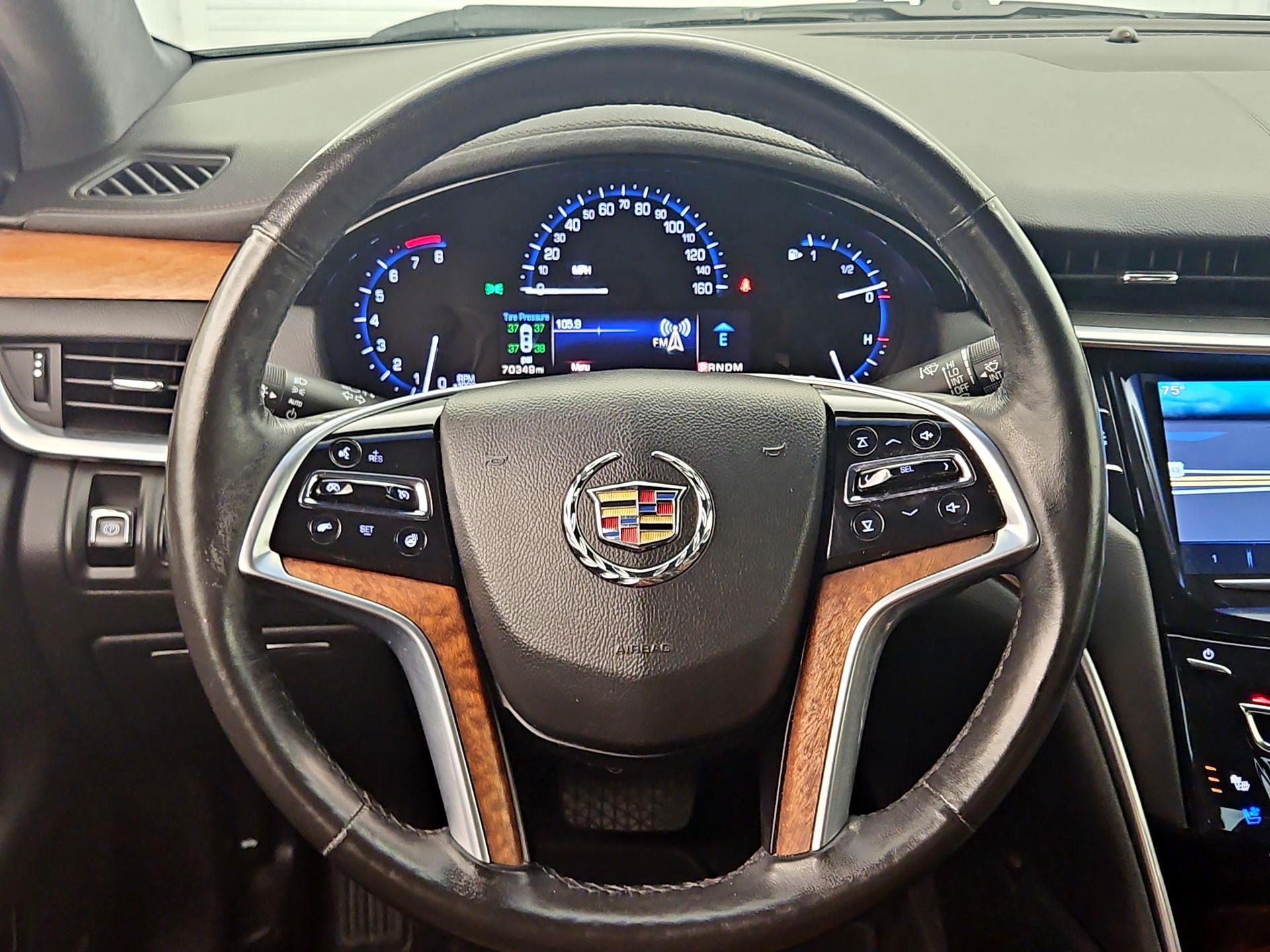 Thumbnail: 2015 Cadillac XTS - 10