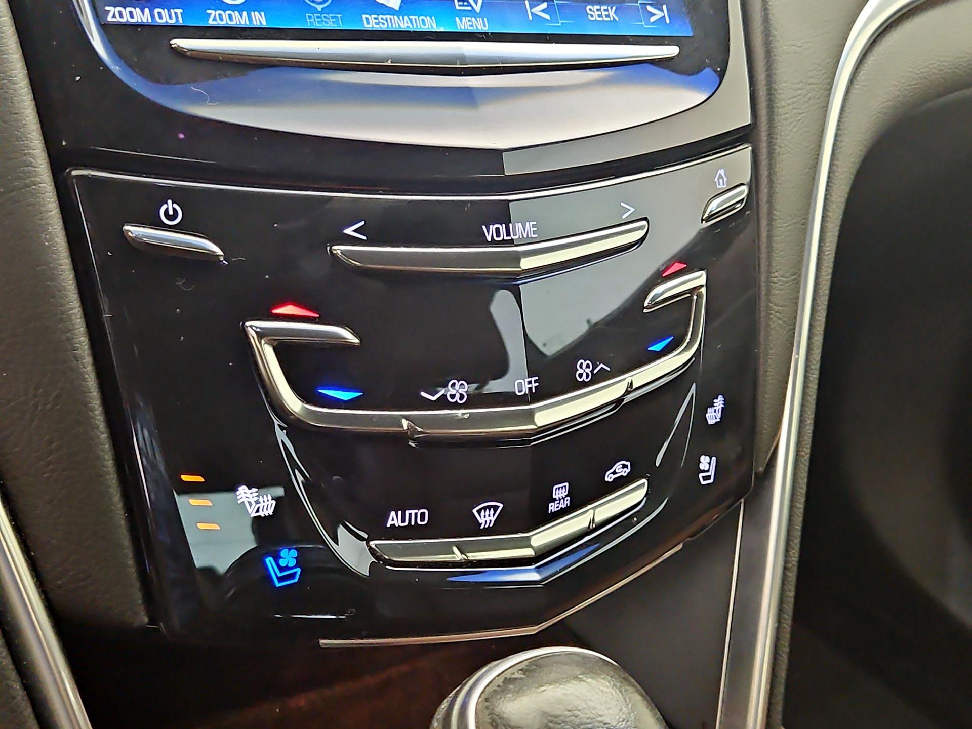 Thumbnail: 2015 Cadillac XTS - 17