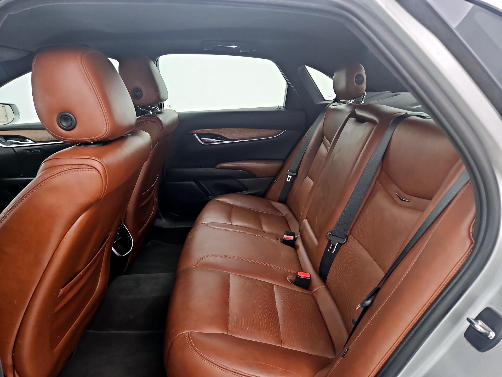 Thumbnail: 2015 Cadillac XTS - 20